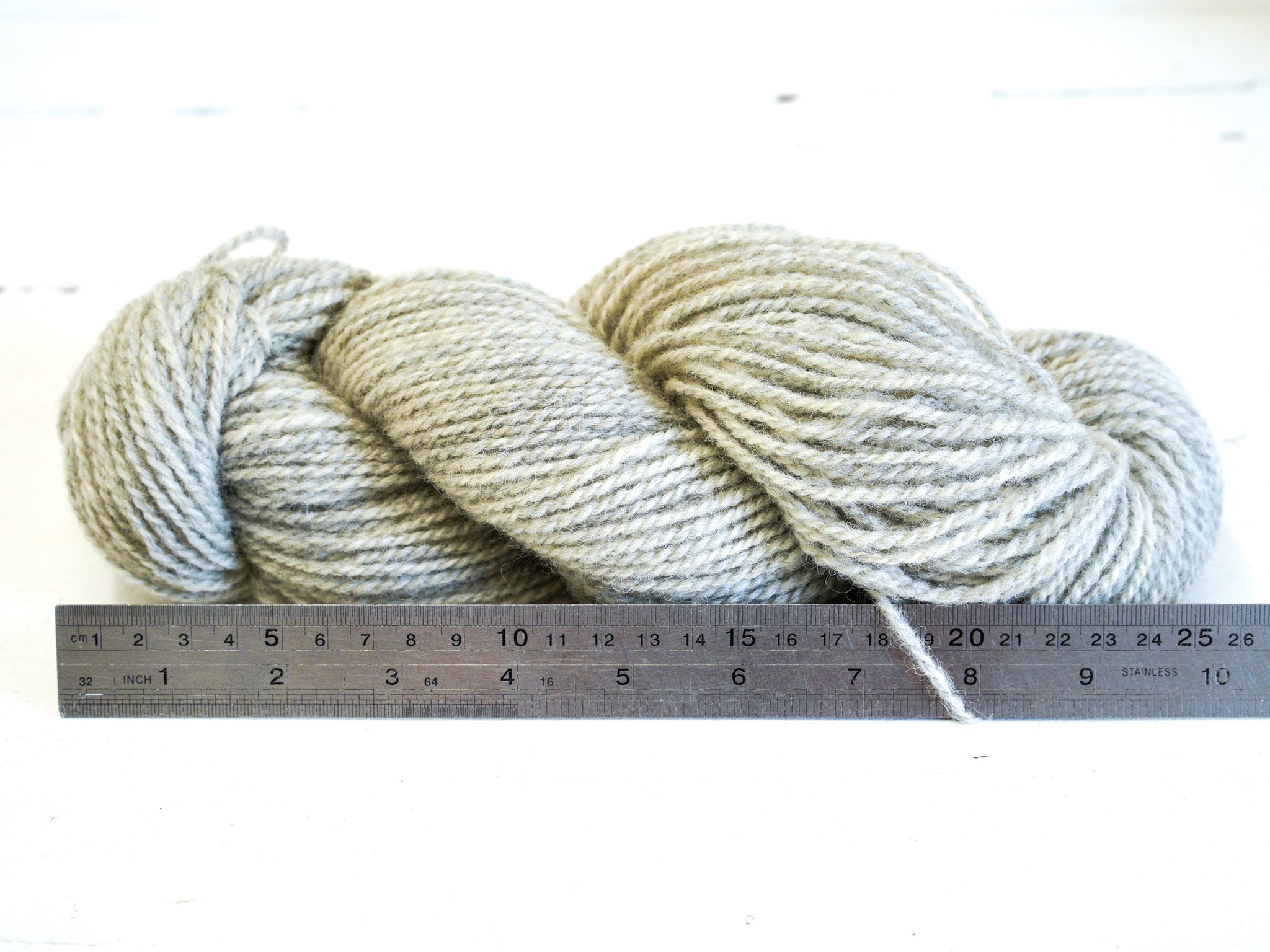 Lithuanian sheep wool yarn - 1 kg - light grey color
