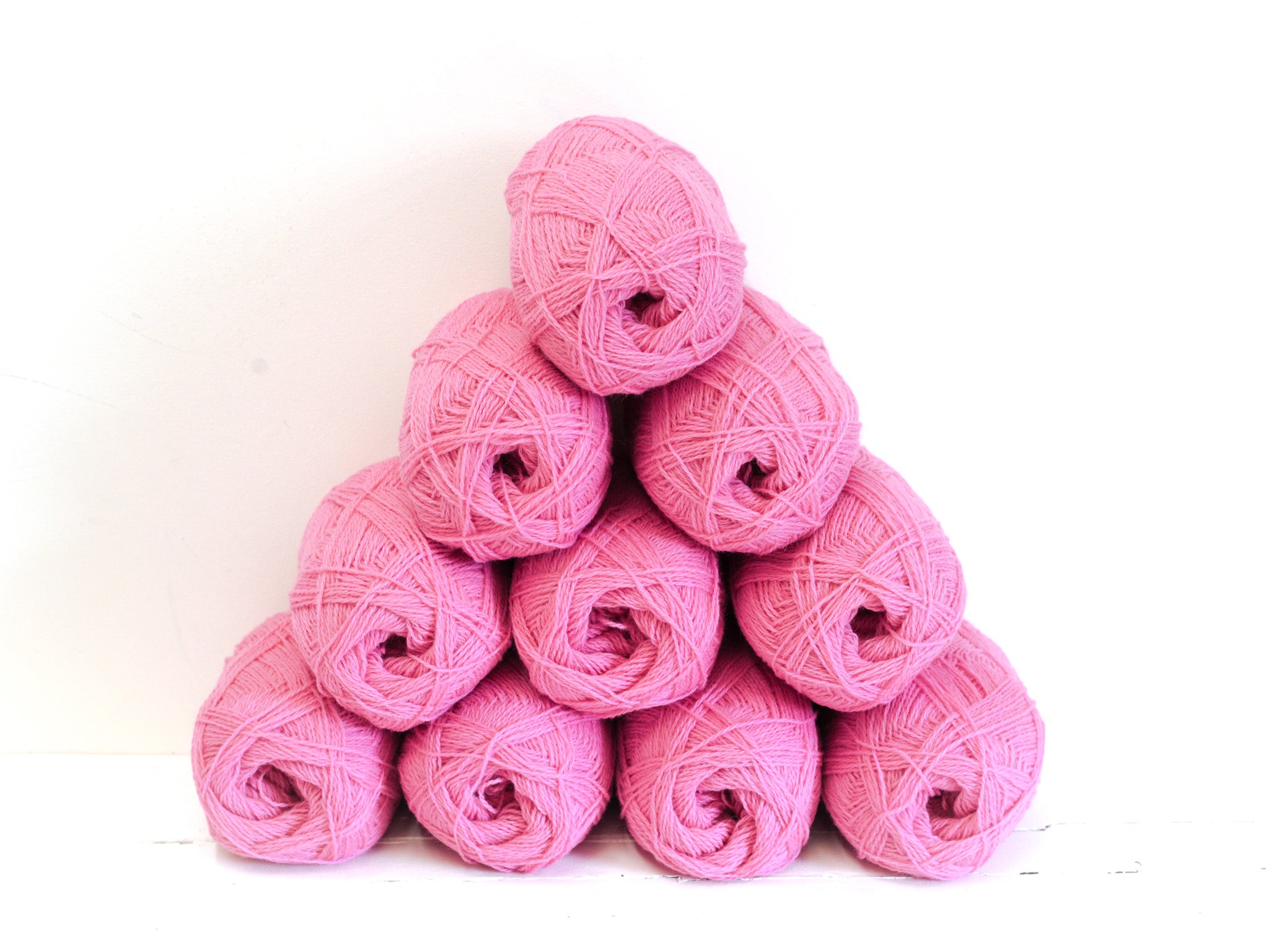 Rose berry New Zealand wool yarn - 105