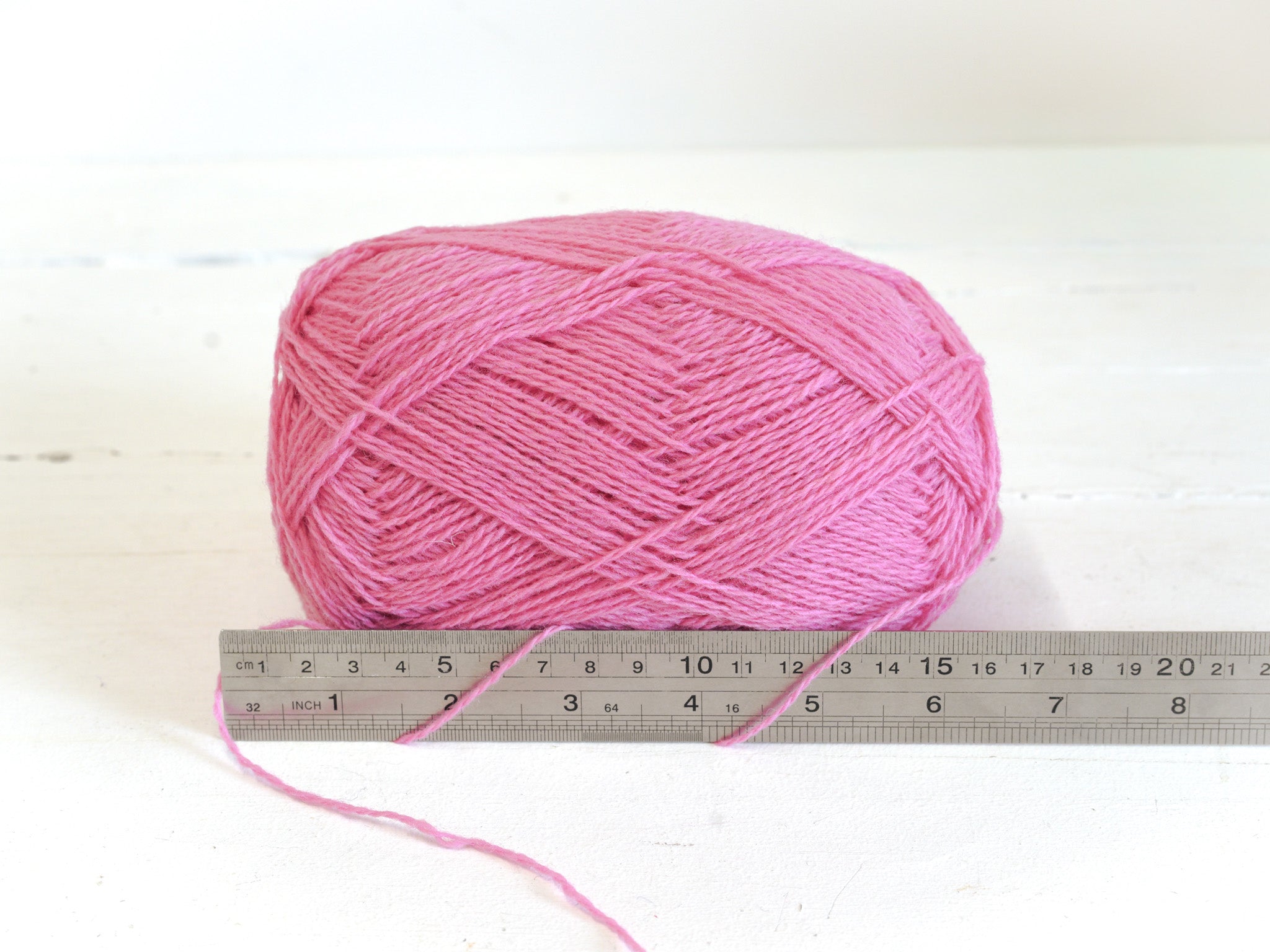Rose berry New Zealand wool yarn - 105