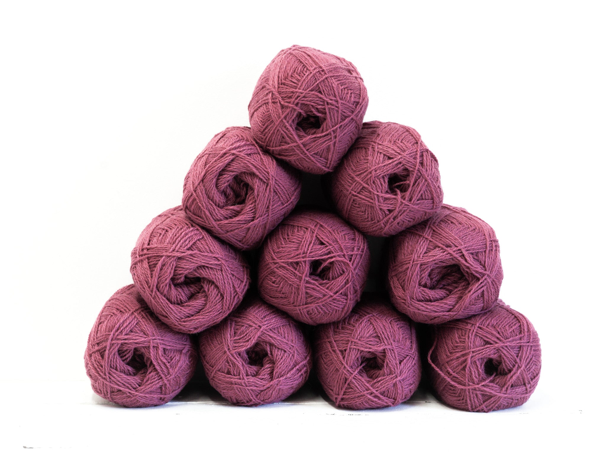 Dusty Berry pink New Zealand wool yarn - 254