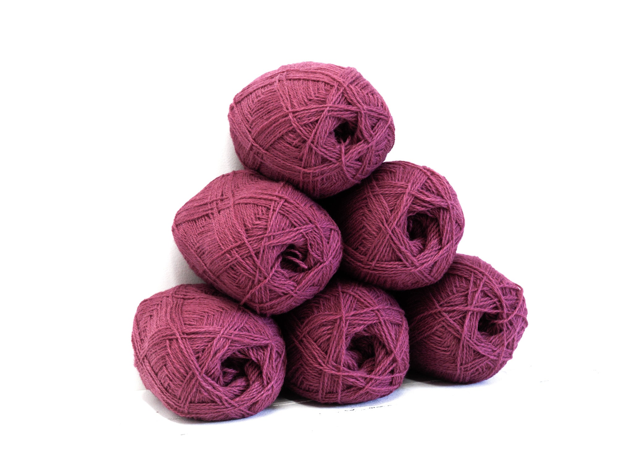 Berry pink New Zealand wool yarn - 540