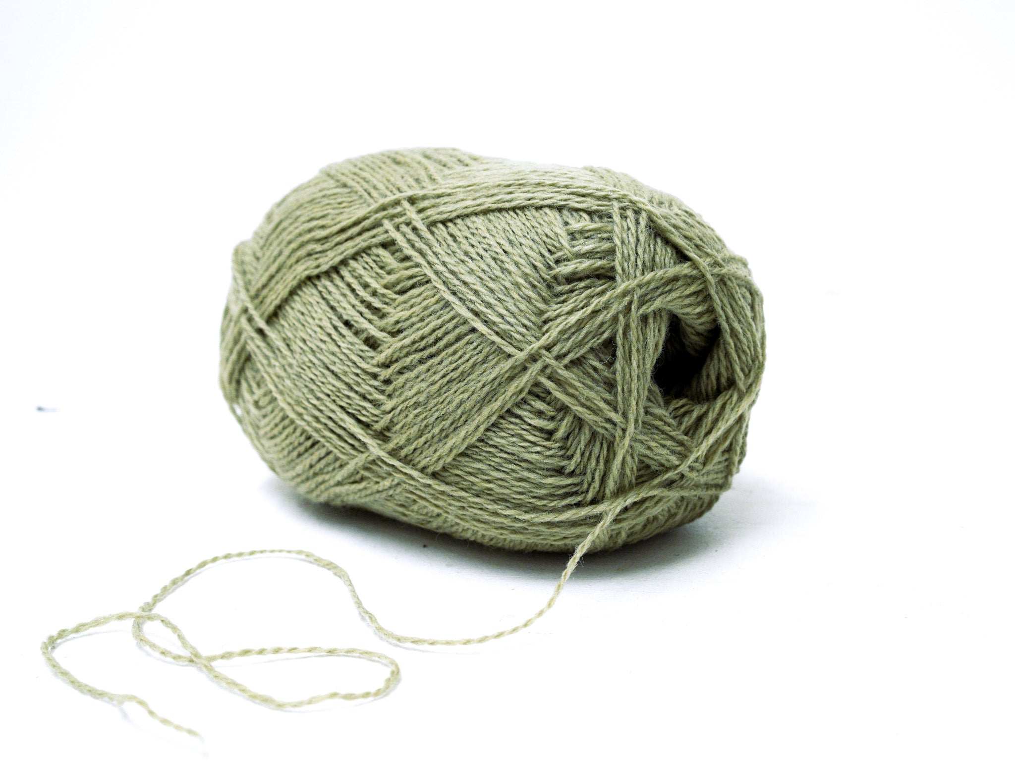 Olive green color New Zealand wool yarn - 325