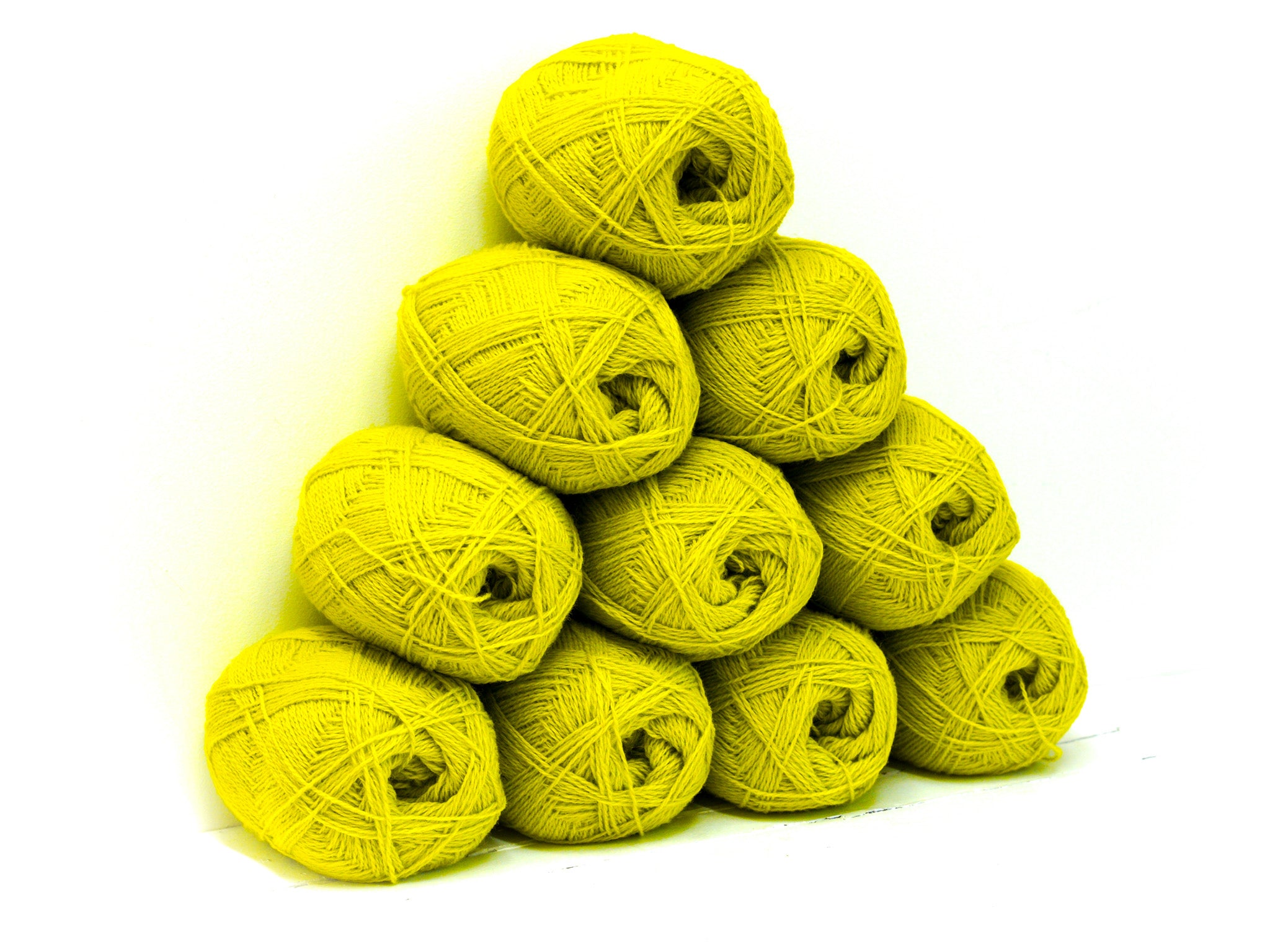 Vibrant yellow- green New Zealand wool yarn - 340