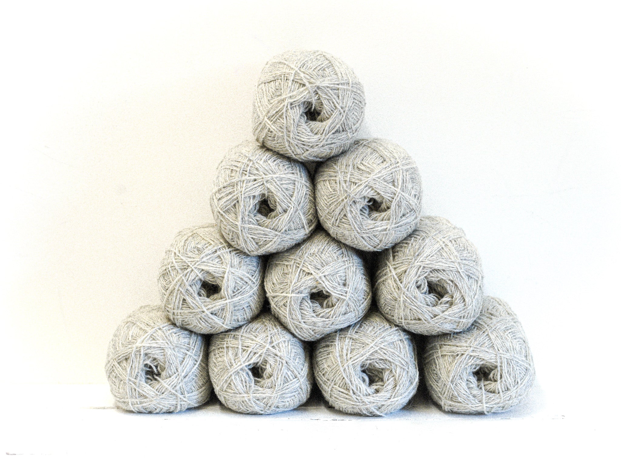 Light grey melange New Zealand wool yarn - 202