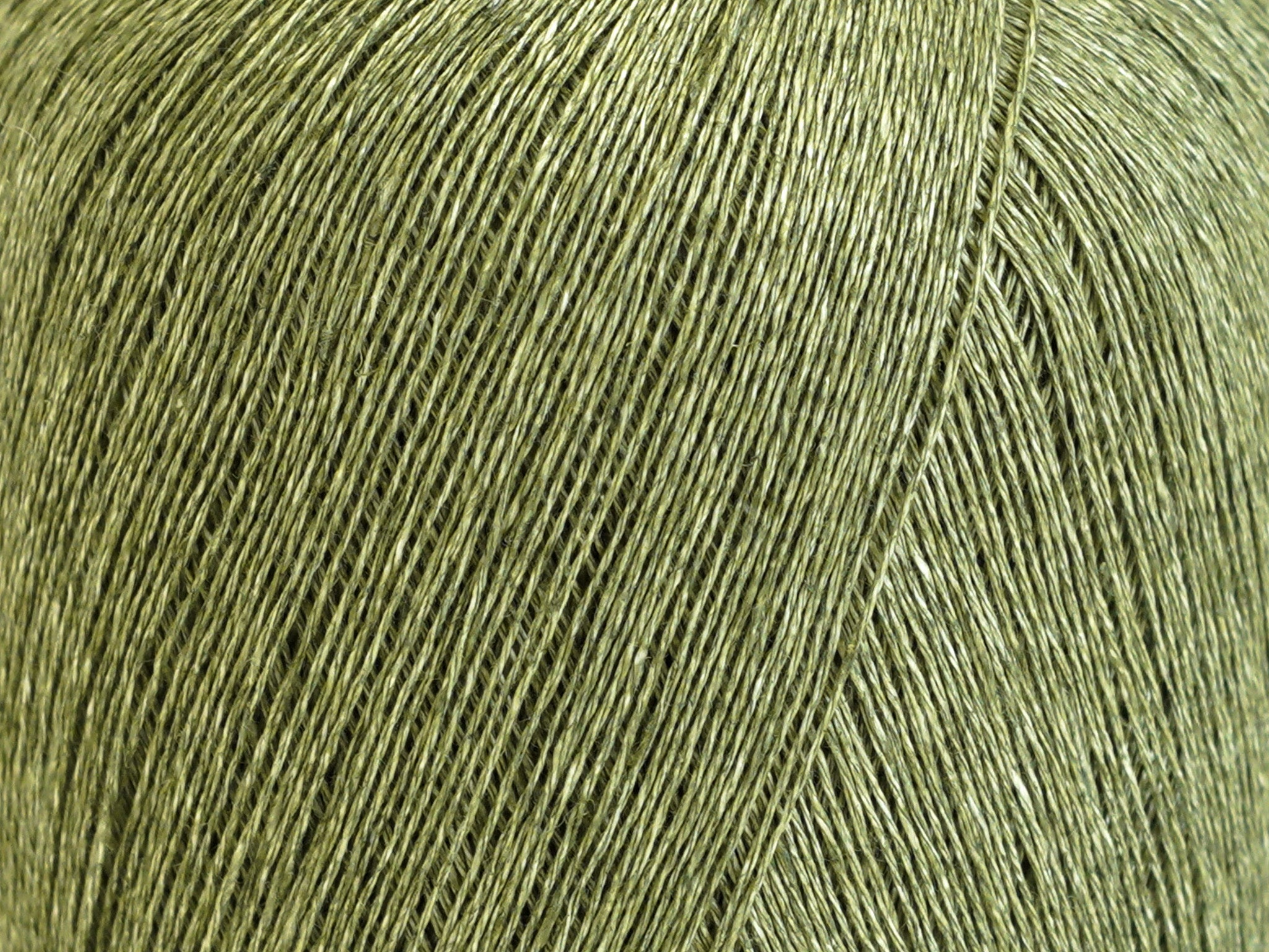 Linen yarn in green melange color - 100g/600m