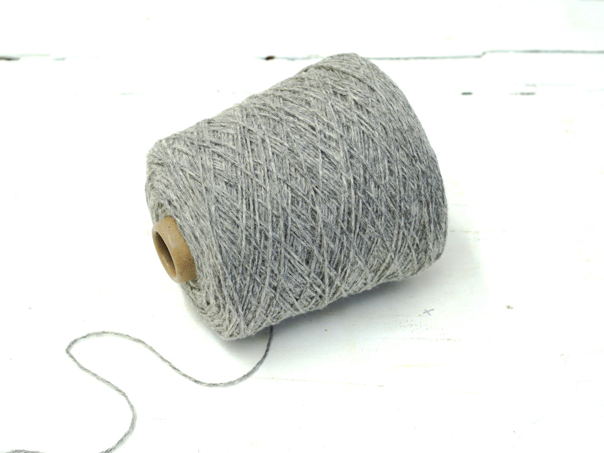 Midle Grey melange 100% carpet wool yarn - 203