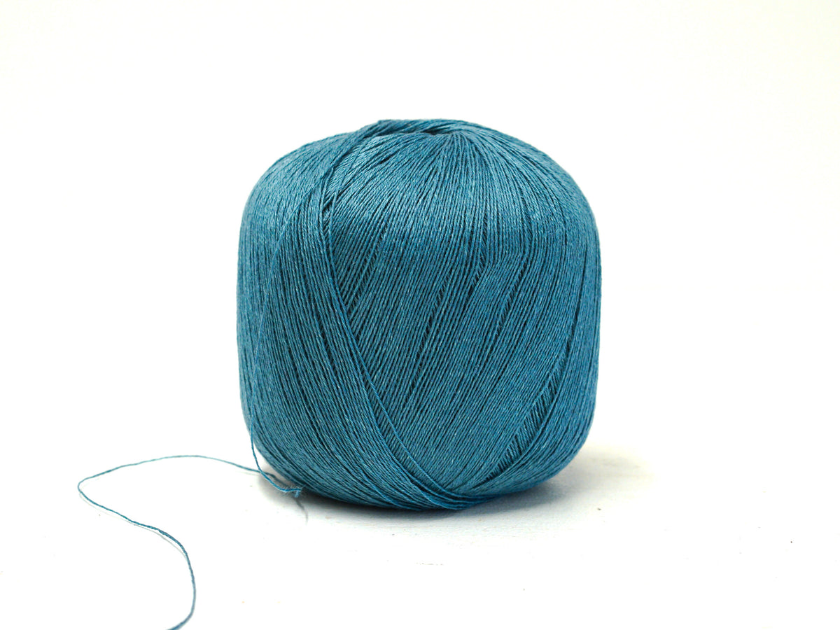 100% linen yarn in PETROL blue color 100g/600m.