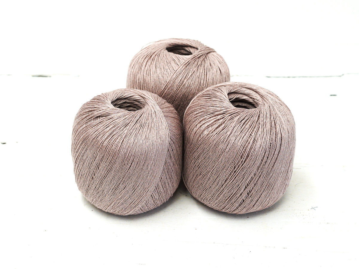 Ash rose 100% Linen Yarn - Lace Weight, 100 g / 600 m