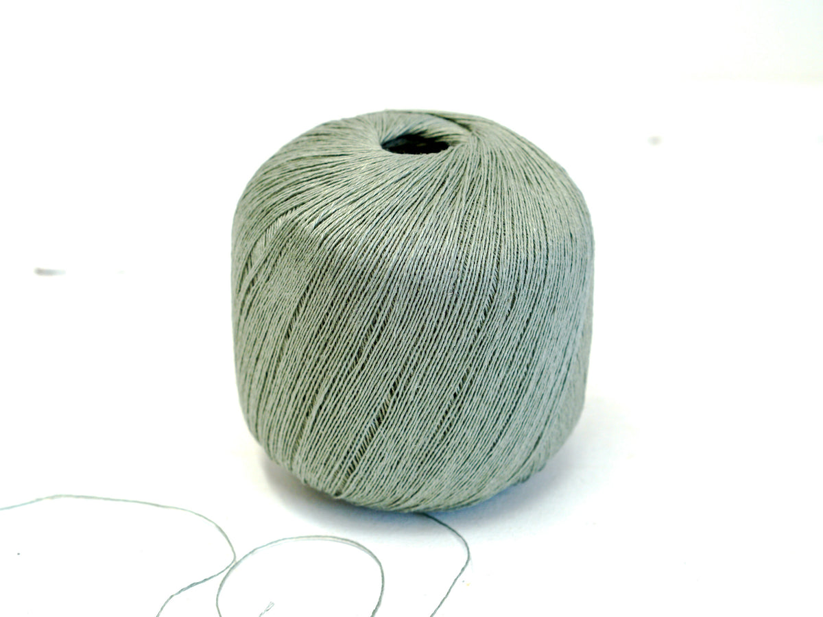 Sage Green 100% Linen Yarn | 100 g / 600 m
