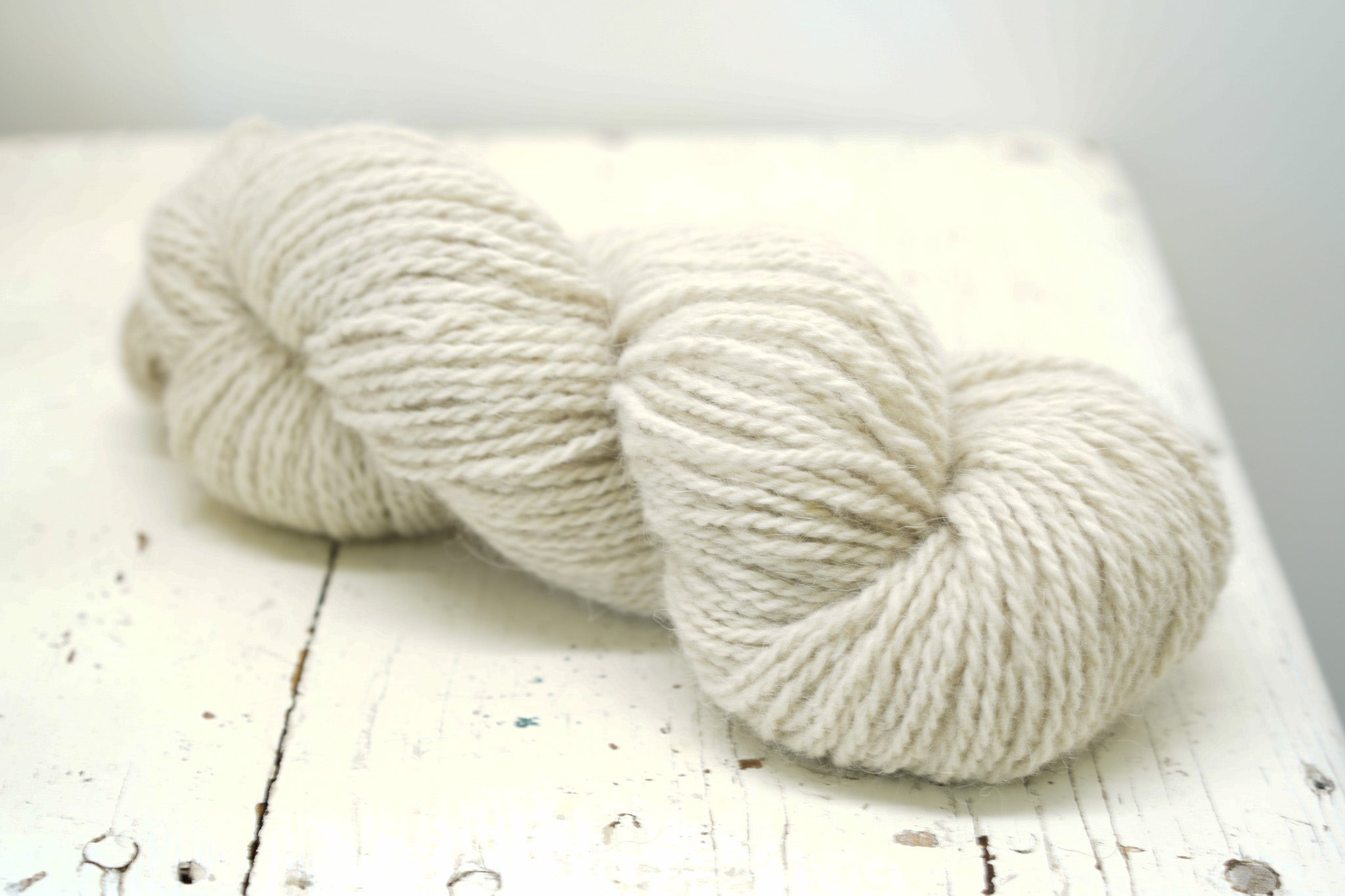 Samoyed breed dog wool yarn blend, white, extremely warm threads