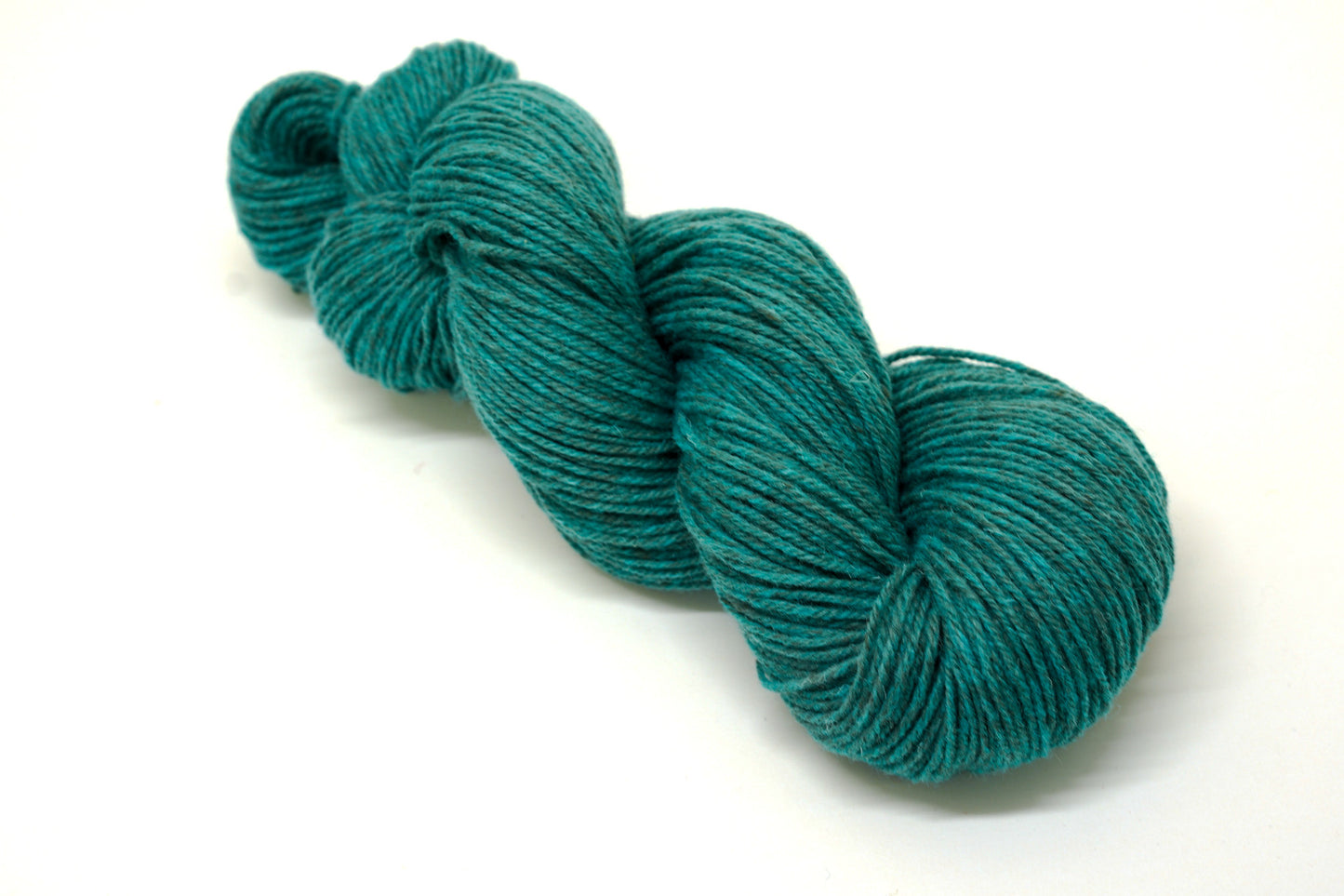 Multi-coloured wool and polyester blend 100g/233m