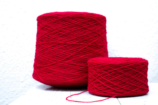 Bright red wool in cone - 560