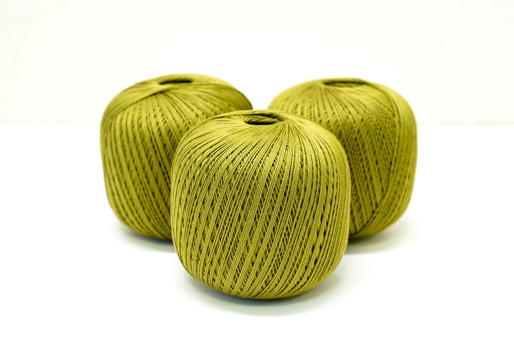 Pear green mercerised cotton 100g/452m