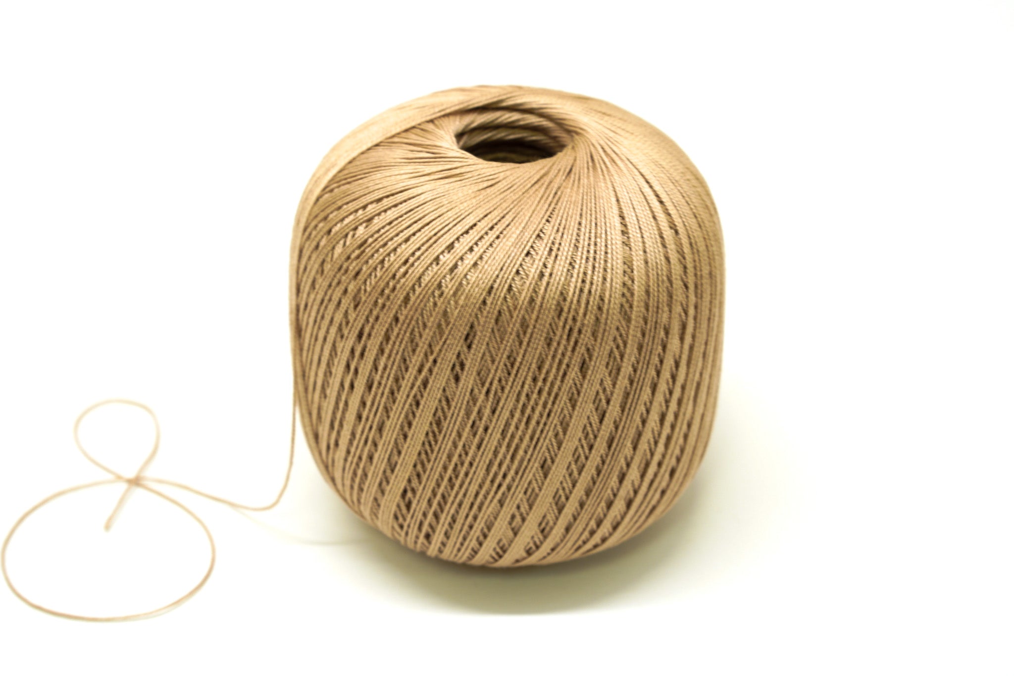 100% mercerised cotton 100g/452m