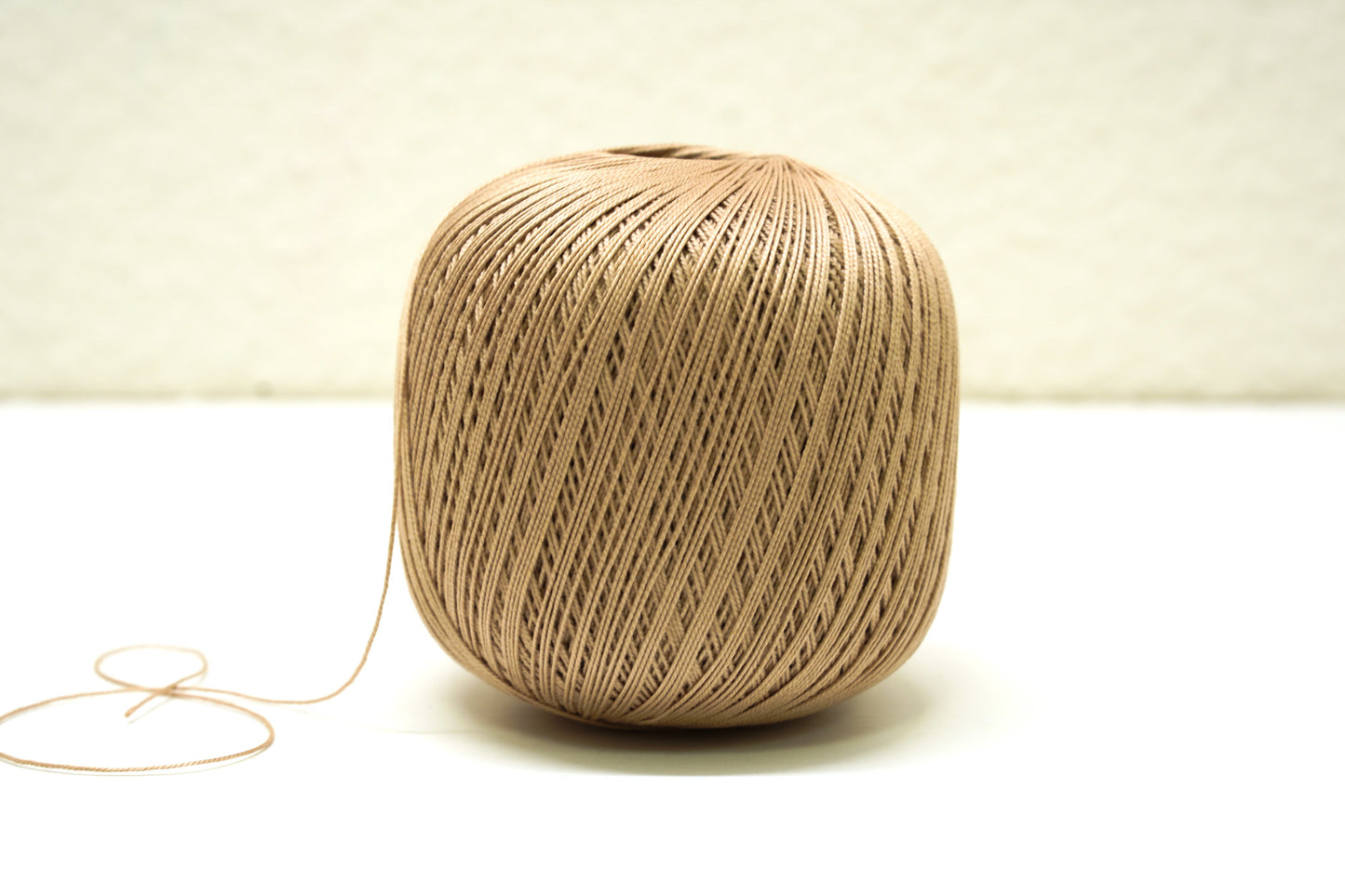 Powder color mercerised cotton 100g/452m