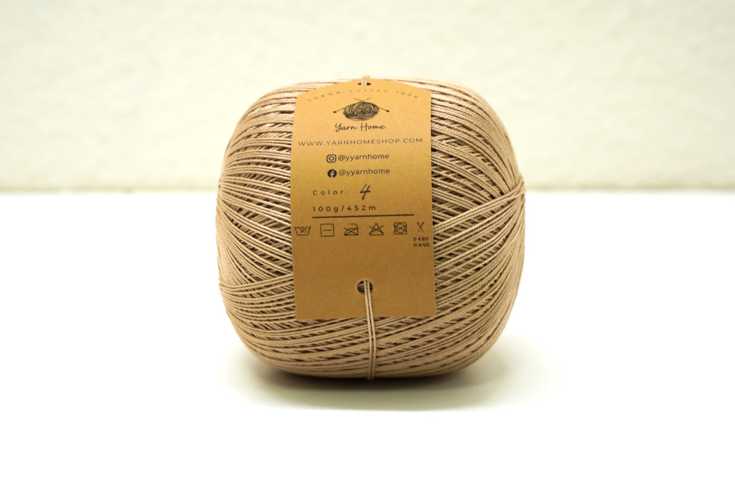 Powder color mercerised cotton 100g/452m