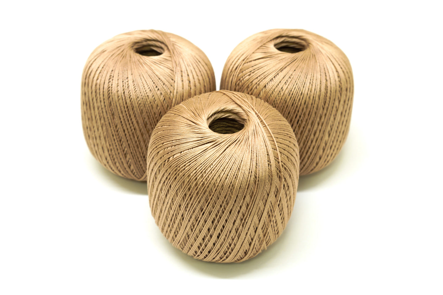 Powder color mercerised cotton 100g/452m