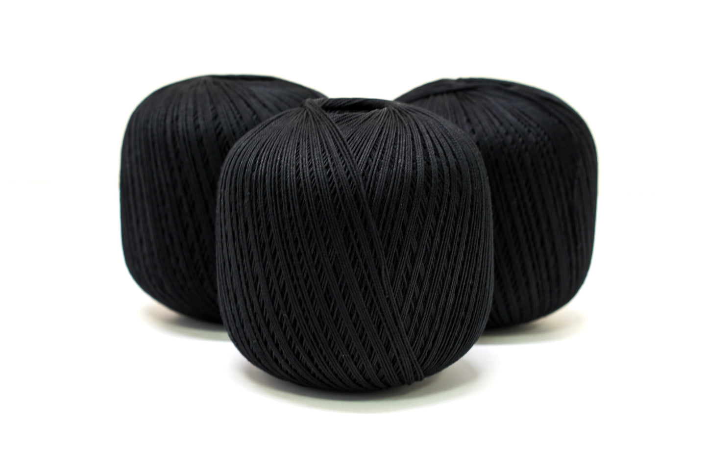 Shiny black mercerised cotton 100g/452m