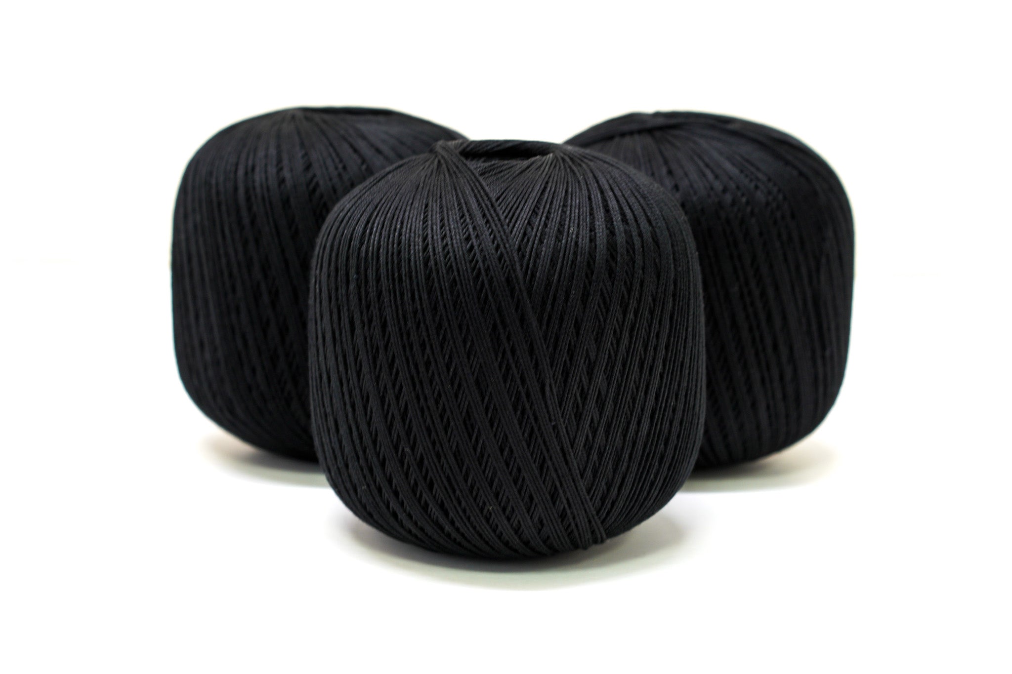 Shiny black mercerised cotton 100g/452m