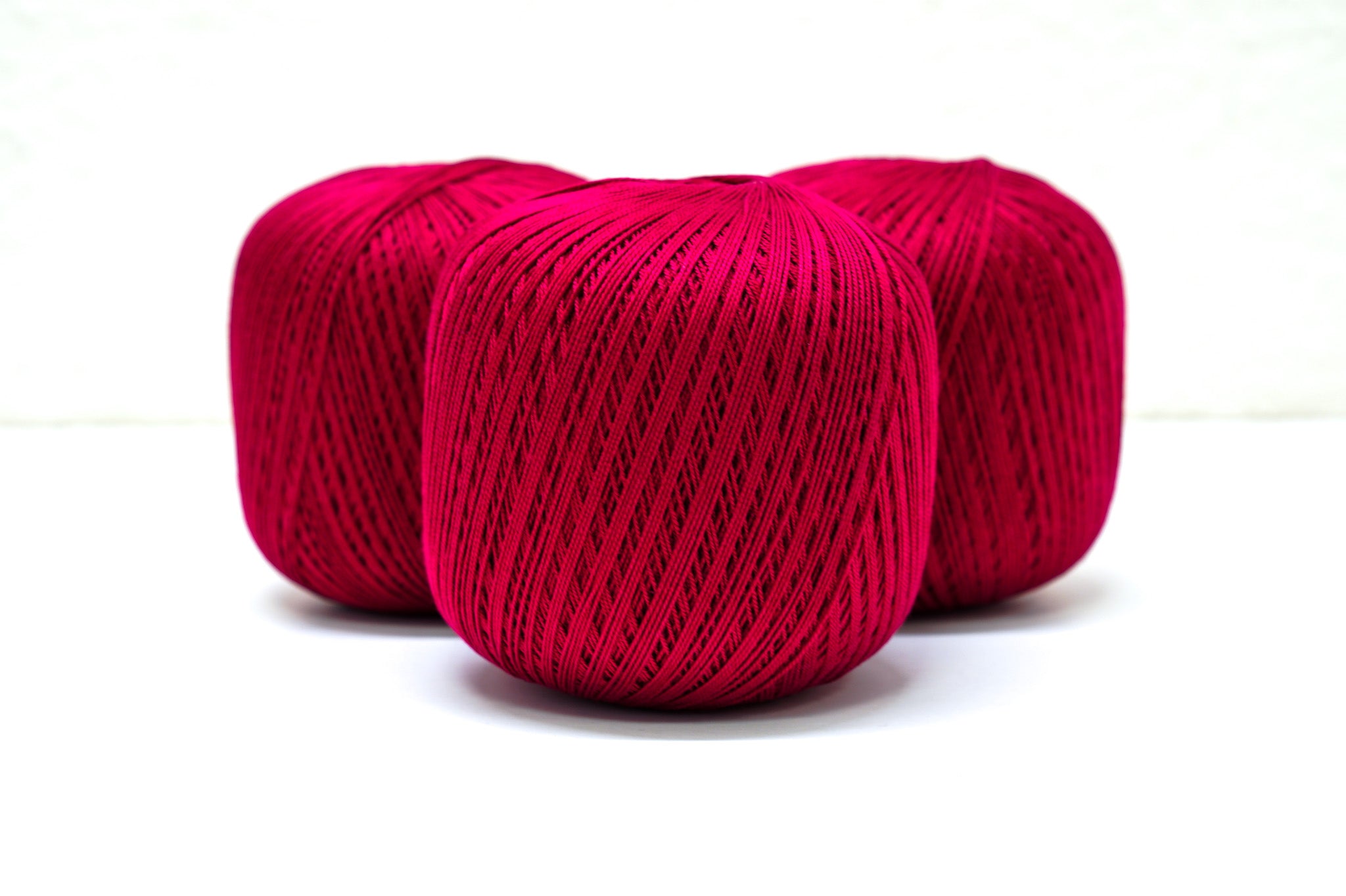 Burgunderrote merzerisierte Baumwolle 100g/452m