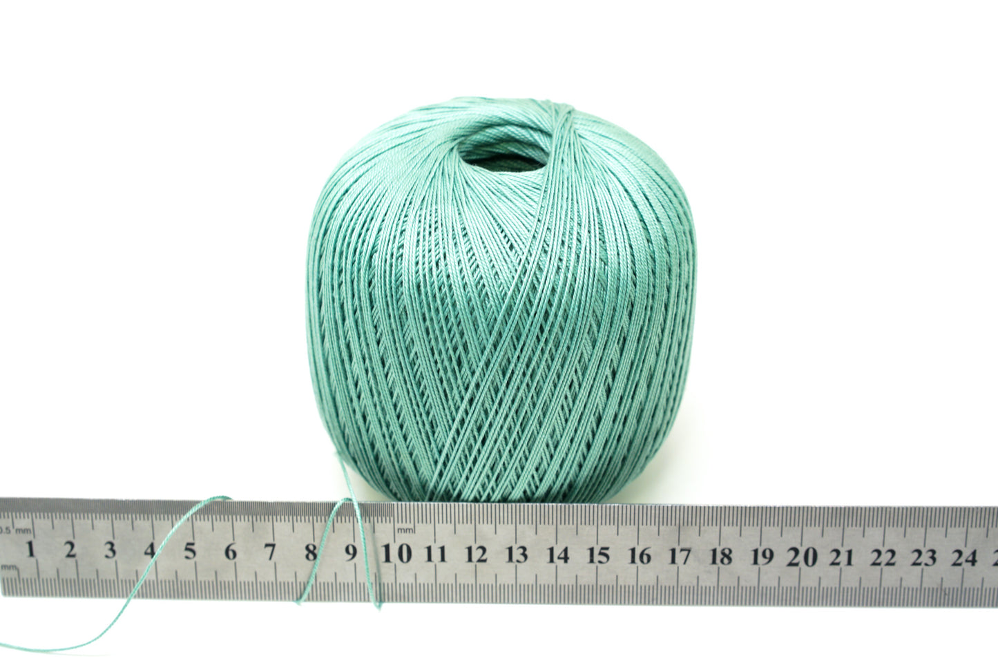Eucalyptus mercerised cotton 100g/452m