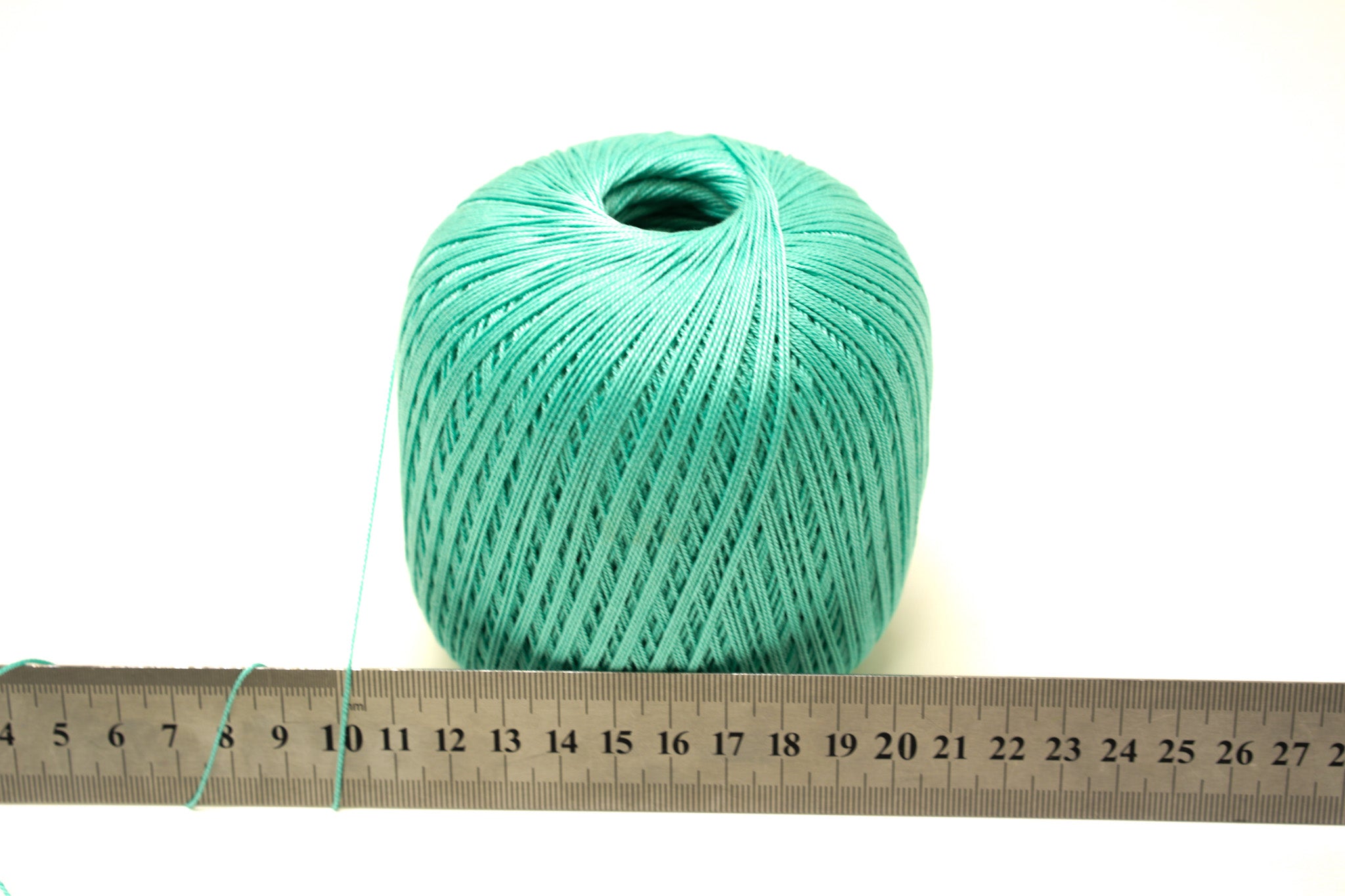 Mintfarbene merzerisierte Baumwolle 100g/452m