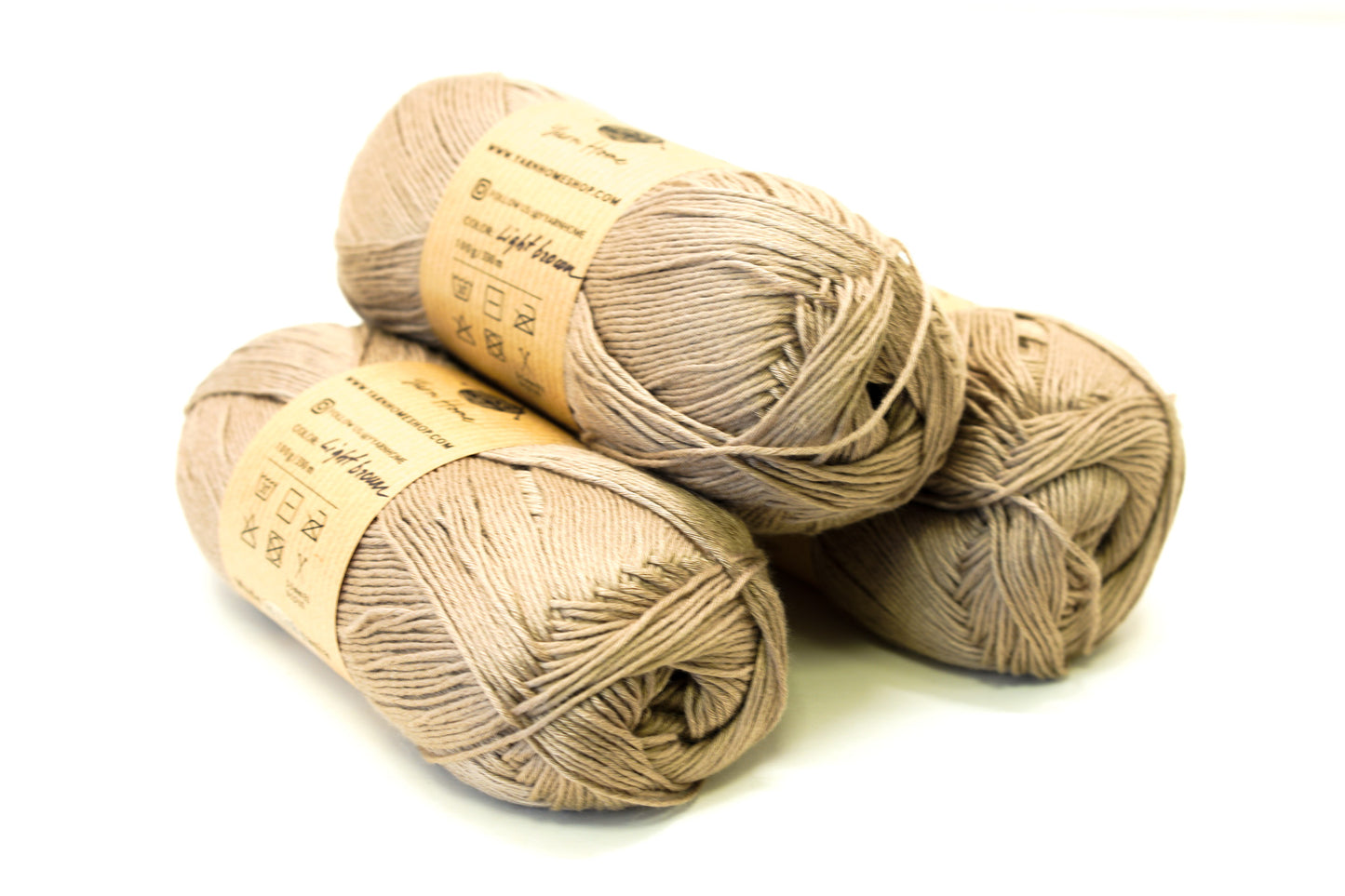 Light brown bamboo yarn