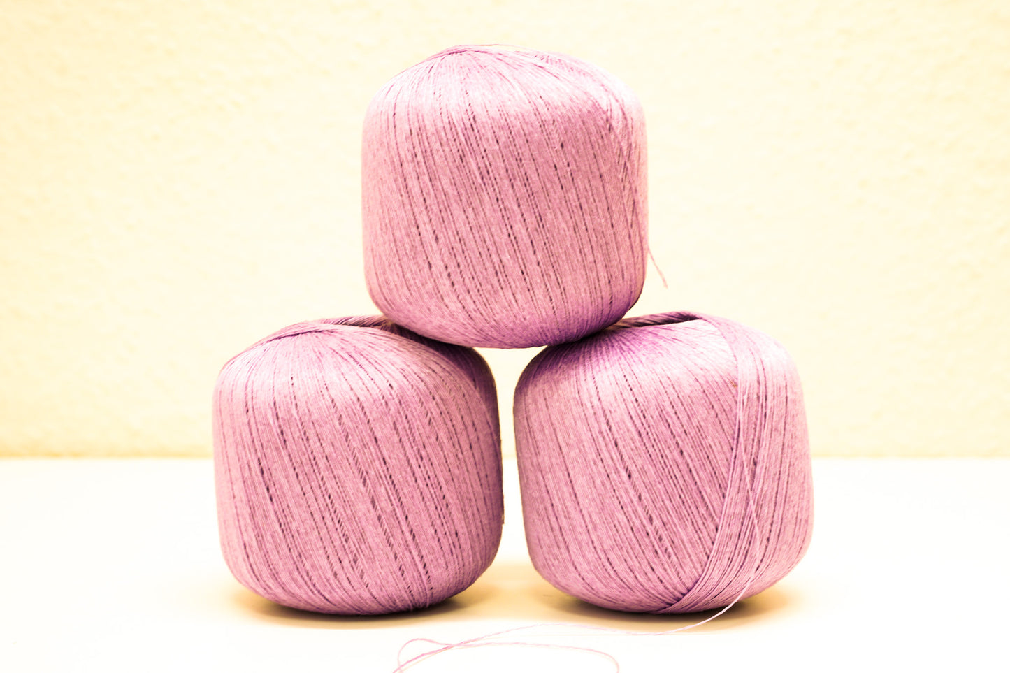 100% linen yarn in soft lilac color