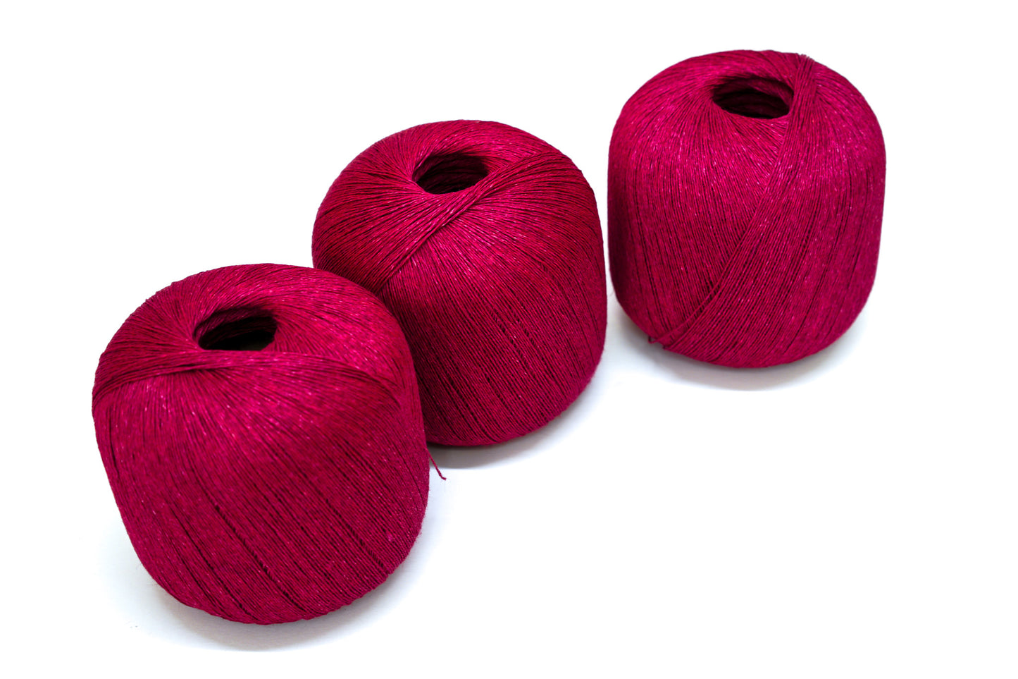 100% linen yarn in red melange color