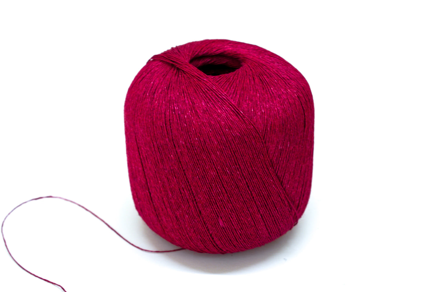 100% linen yarn in red melange color