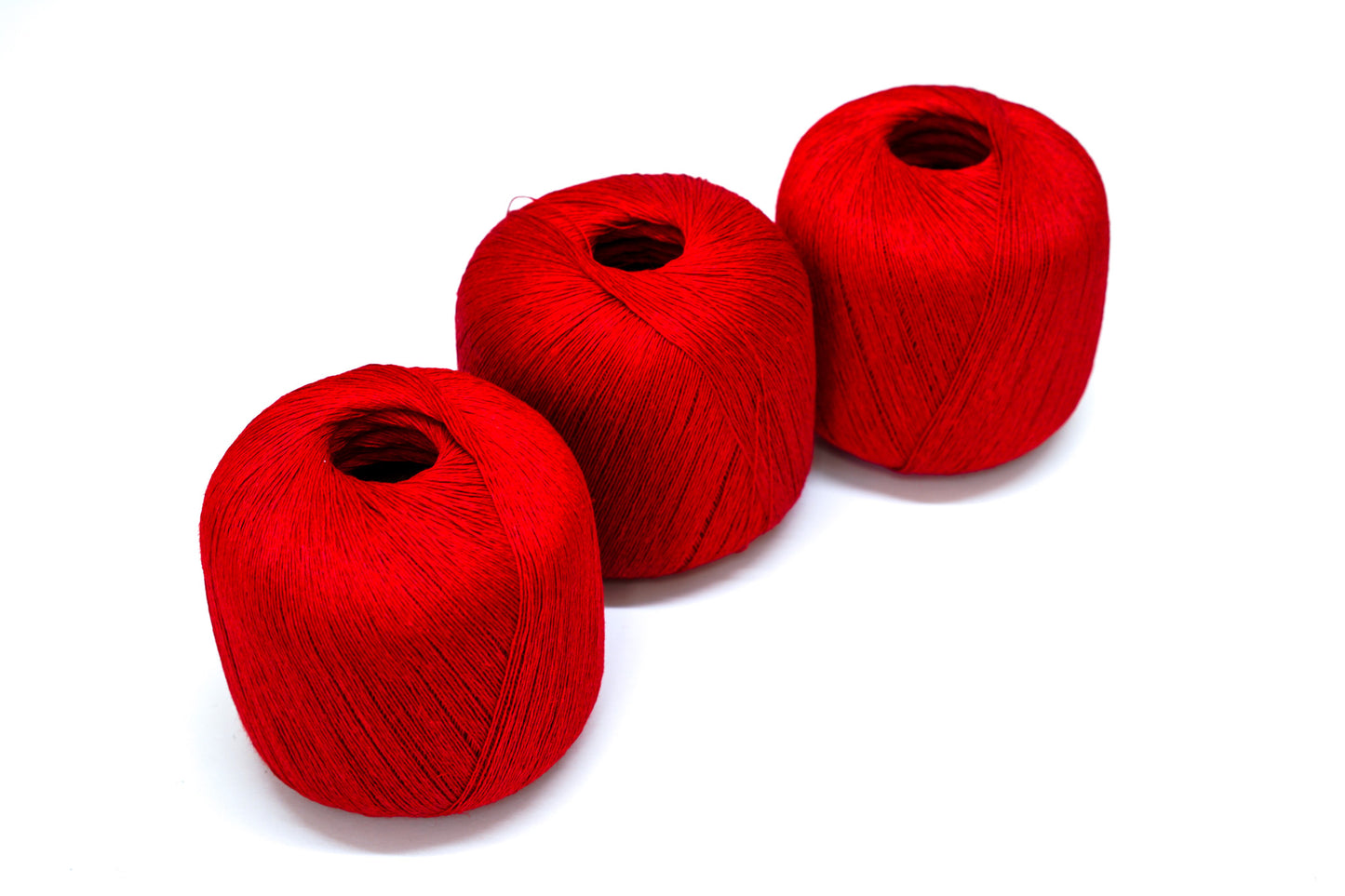 100% linen yarn in bright red color