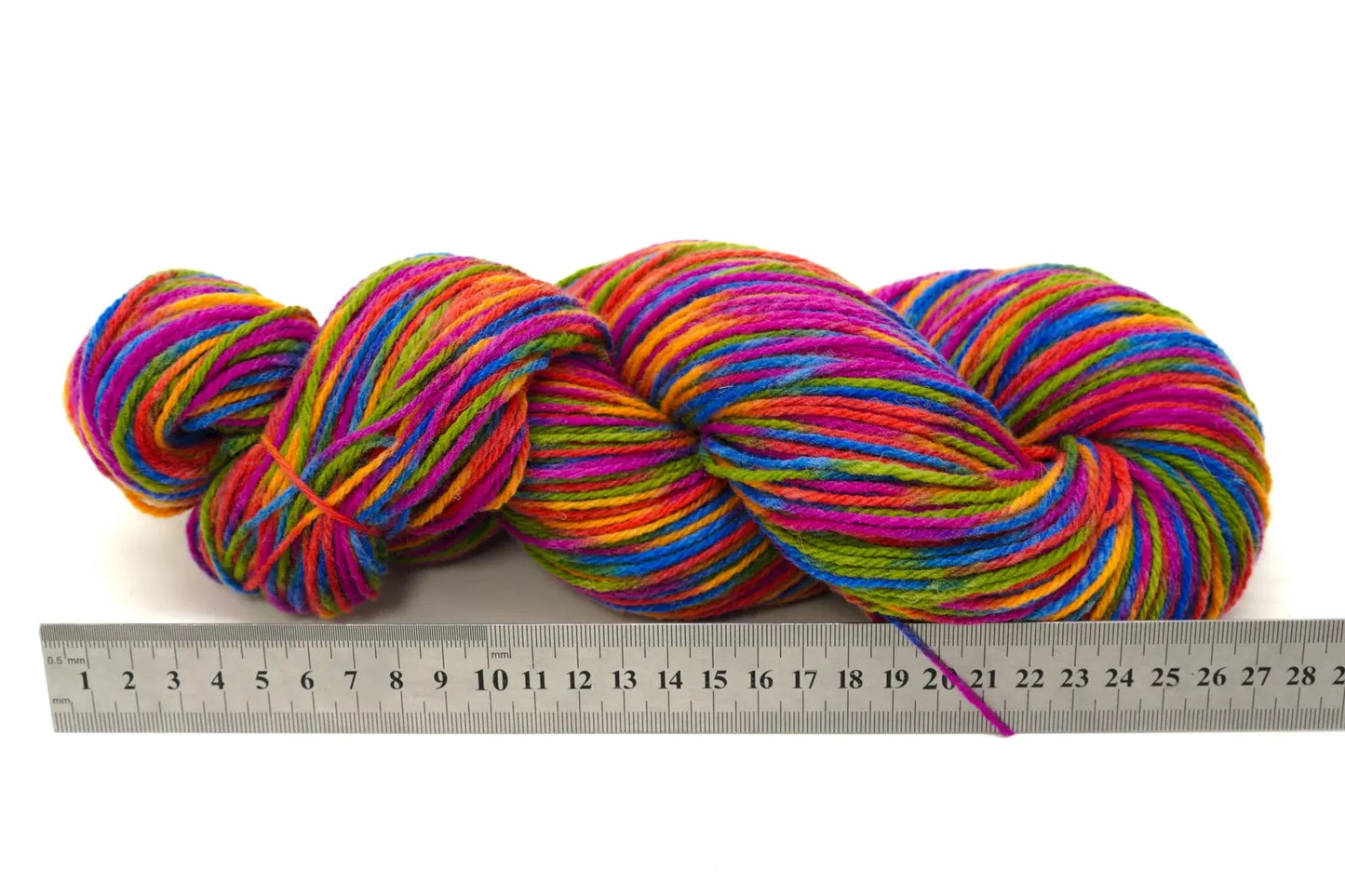 Multicolored New Zealand Wool Yarn - 80% Wool, 20% Polyamide, 100g/300m - Blue, Green, Red, Yellow, Pink - Ideal for Knitting Socks, Blankets, and More