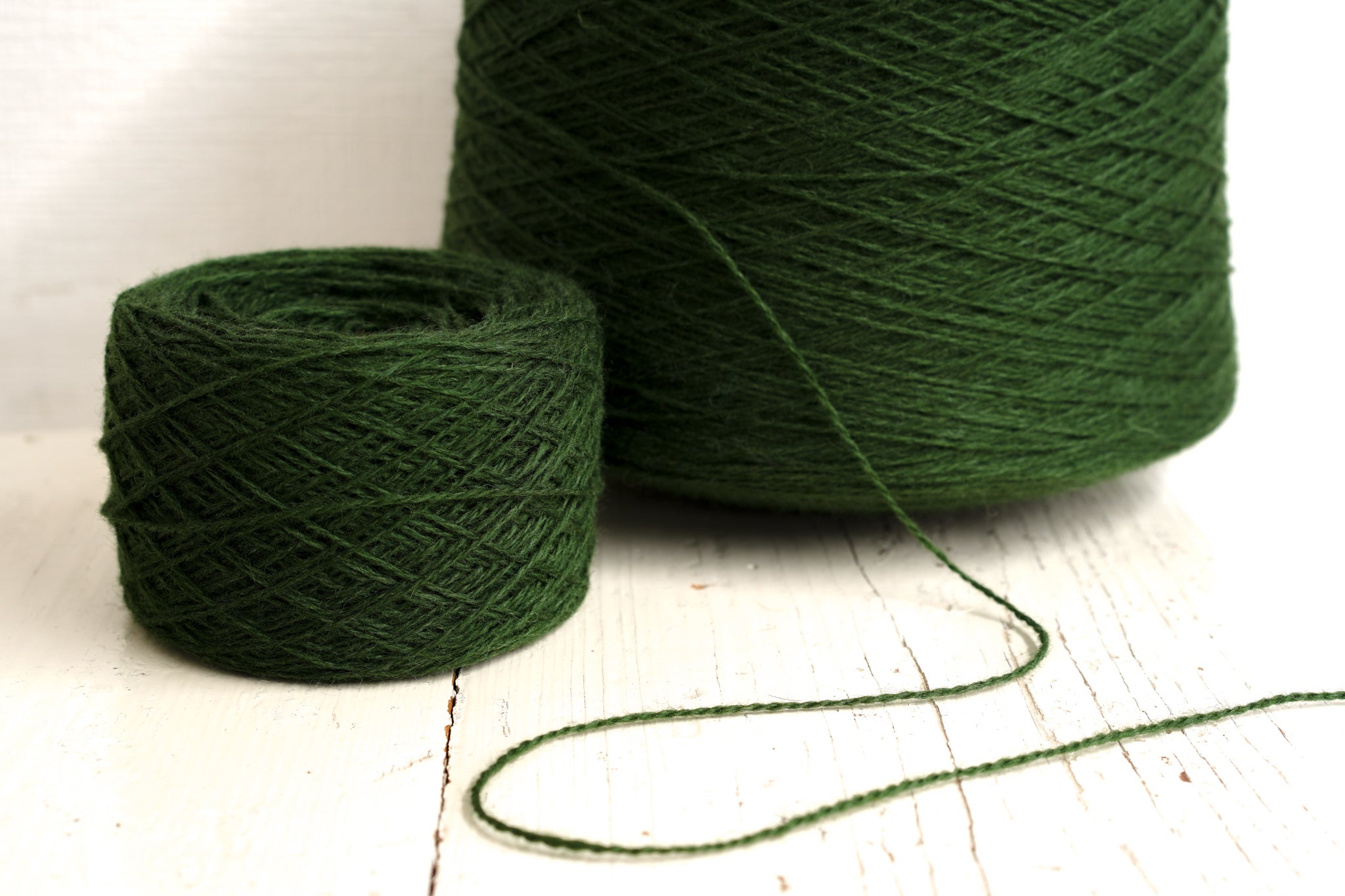 Forest green fingering wool yarn in cone - 900g/31.7oz. | forest-green-fingering-wool-yarn-in-cone-900g-31-7oz