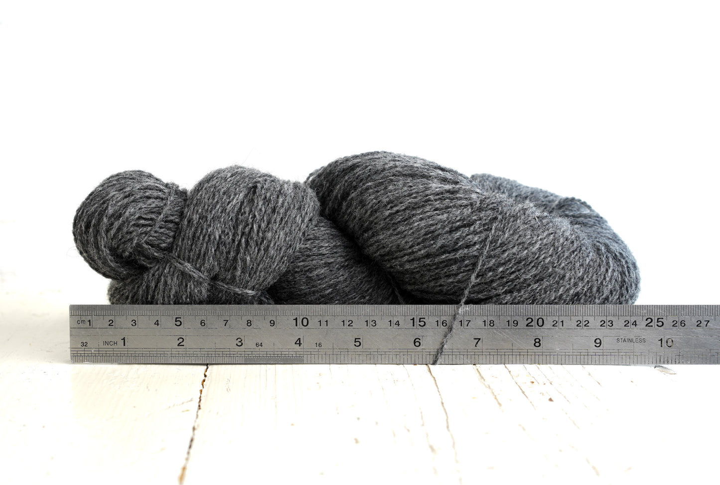 Graphite grey wool yarn 1 kg/35oz. | graphite-grey-wool-yarn-1-kg-35oz