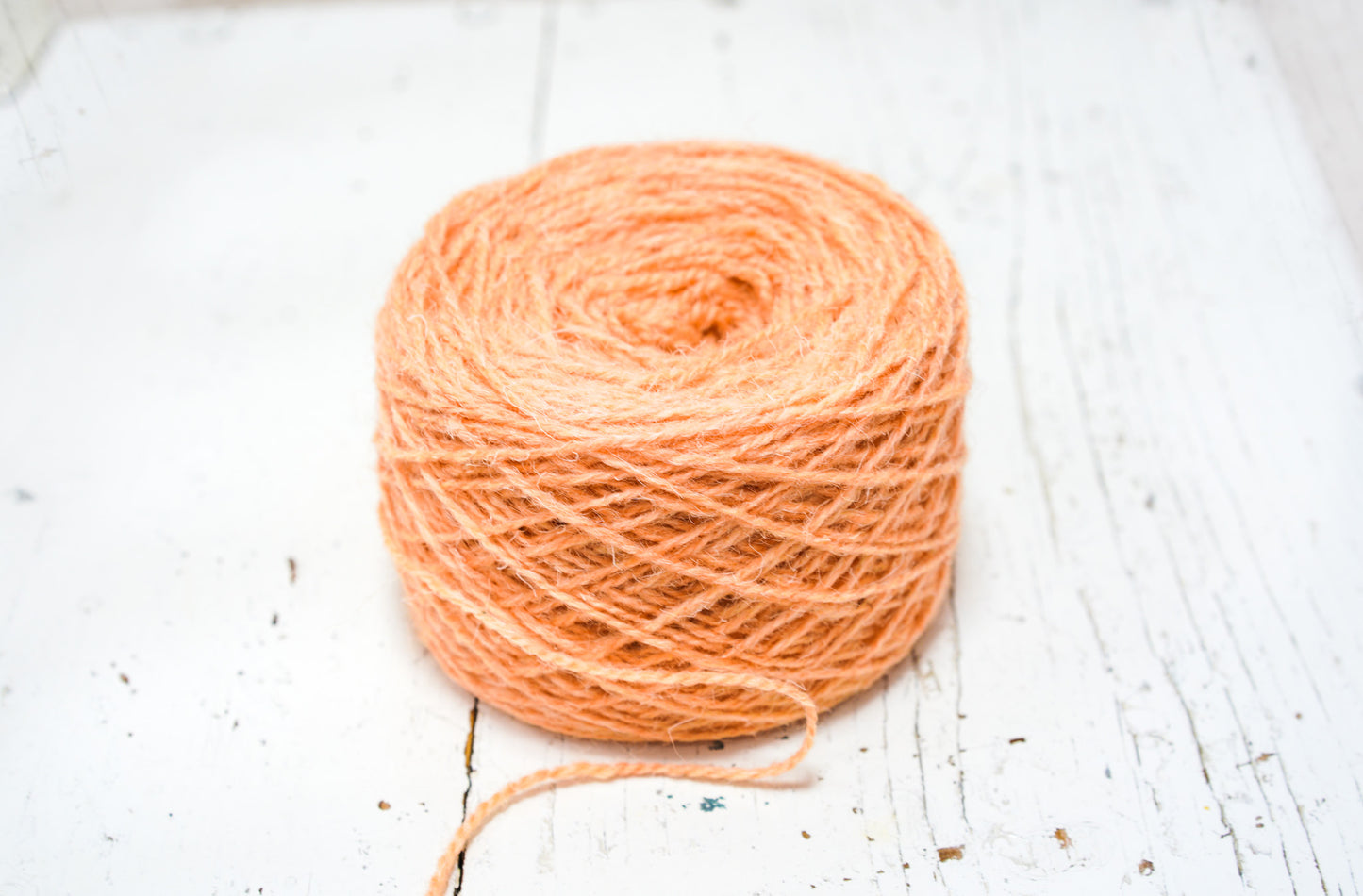 Salmon European rustic wool yarn - 100g/3,5 oz