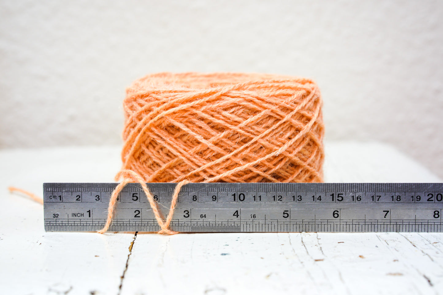 Salmon European rustic wool yarn - 100g/3,5 oz