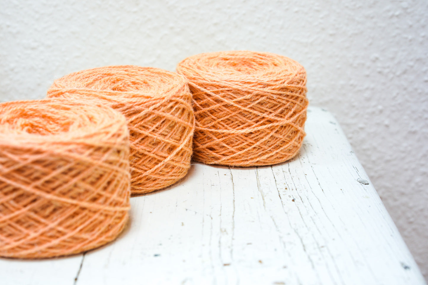 Salmon European rustic wool yarn - 100g/3,5 oz