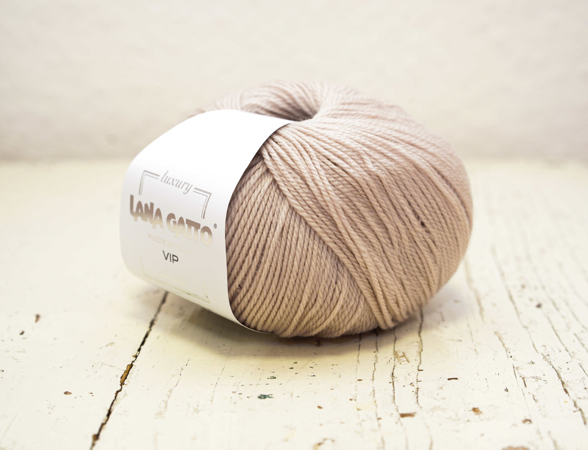 Powder color 80% merino extrafine 20% Cashmere yarn blend