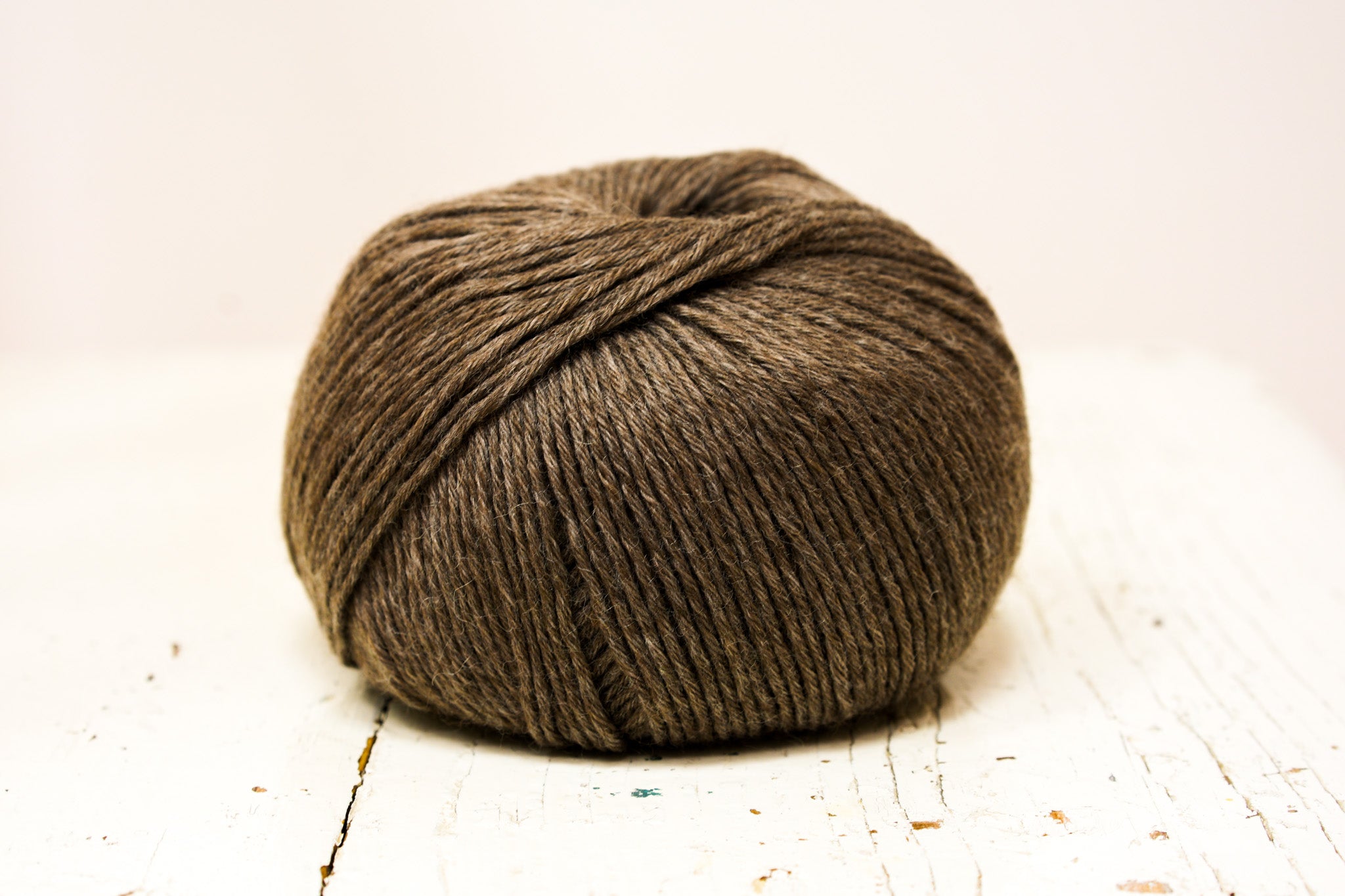 Brown color PRO LANA Trachtenwolle wool