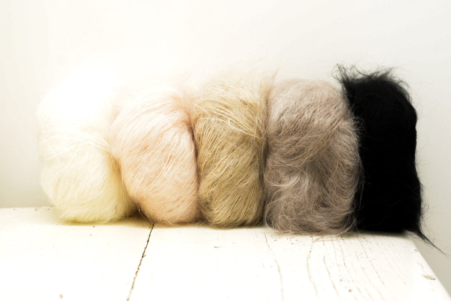 Beige PRO LANA Kid Mohair PO blend yarn - 25g./0.875 oz