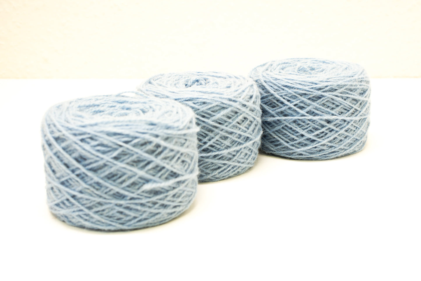 Baby blue rustic wool yarn 100g/3,5 oz.