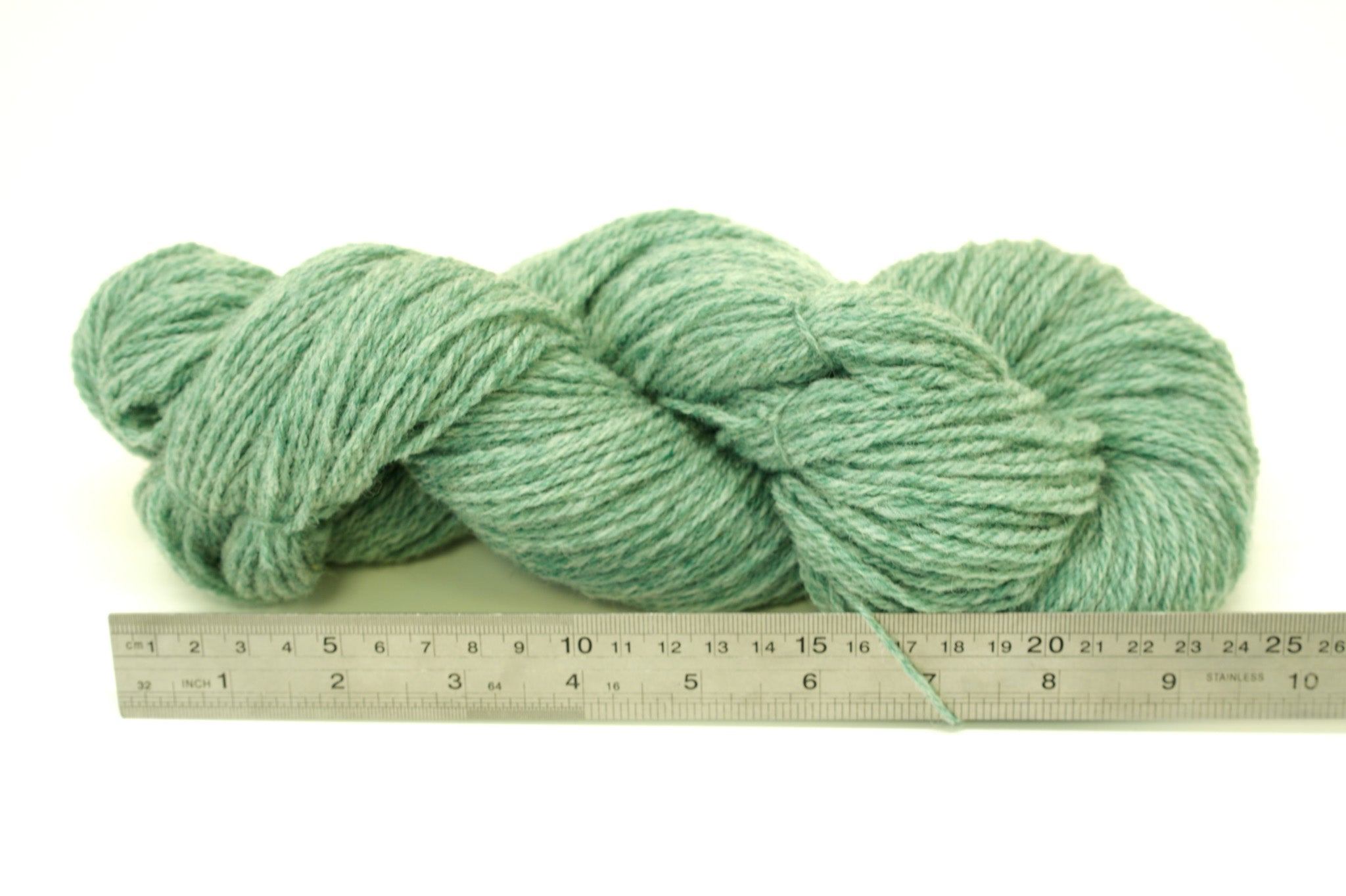 Green melange color Merino and Suffolk wool yarn blend