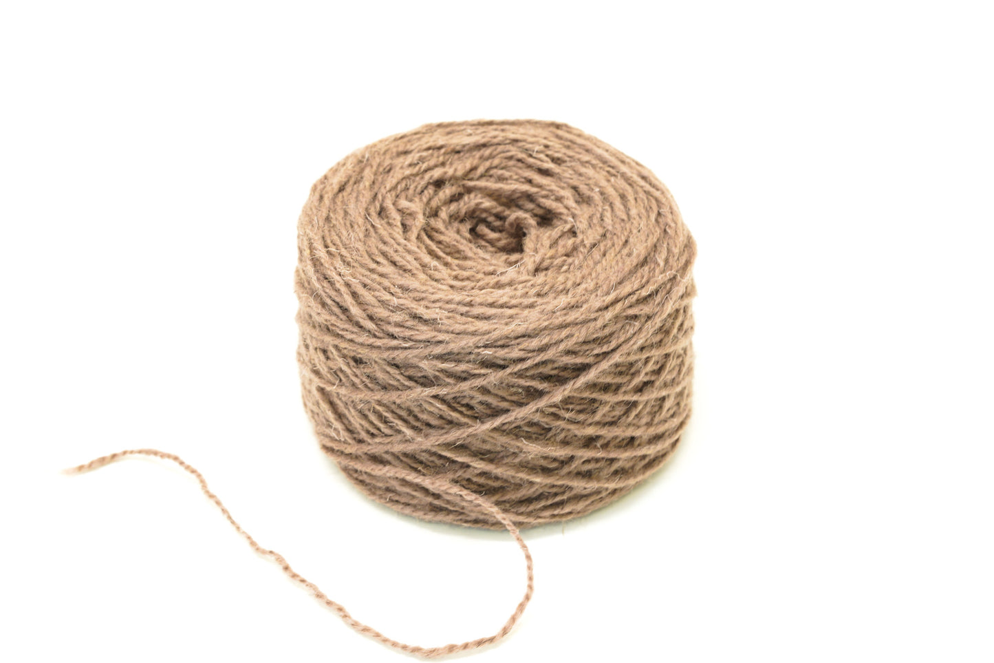 Taupe brown rustic carpet thread - 262