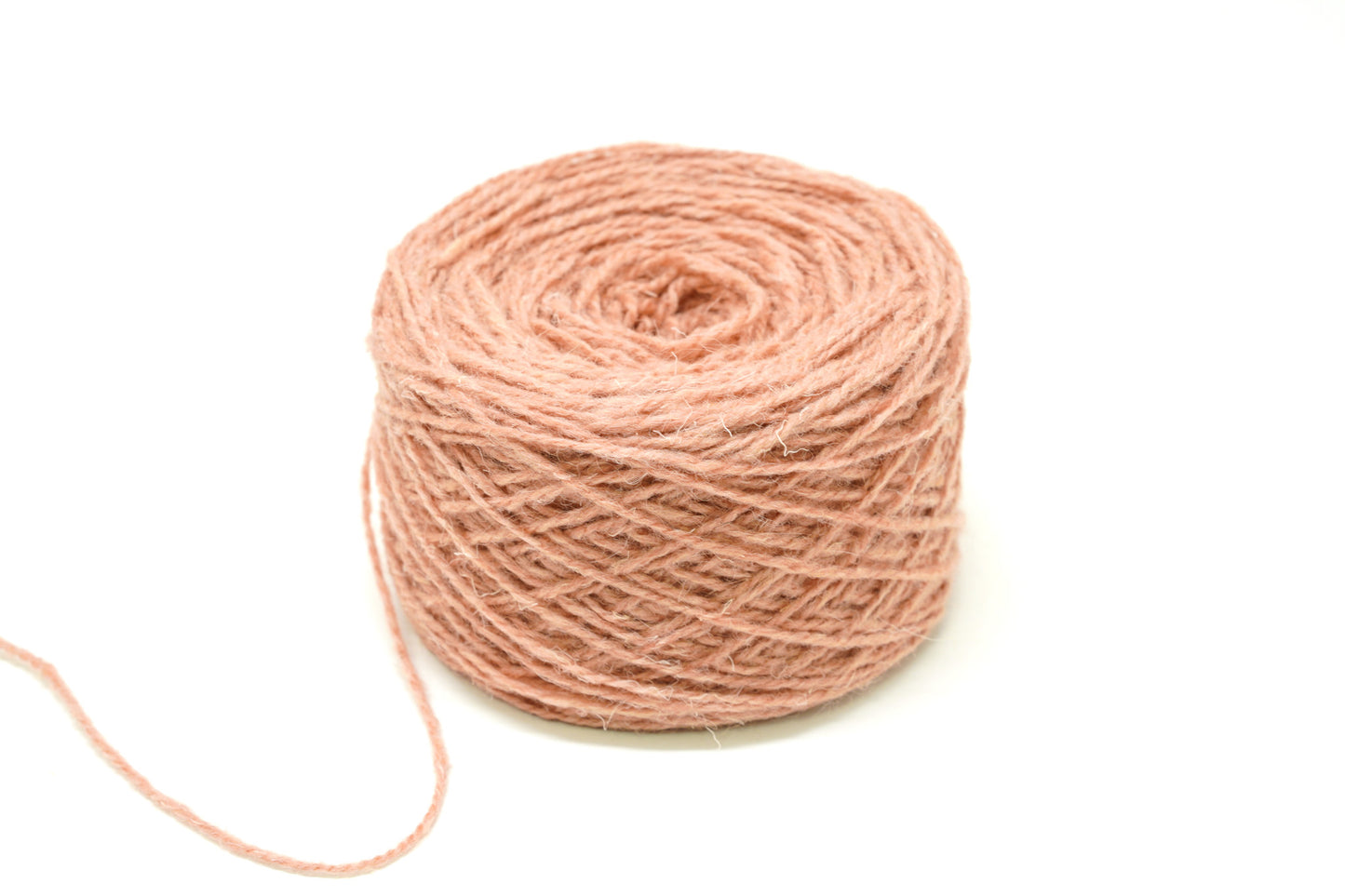 Light Salmon European rustic wool yarn - 100g/3,5 oz