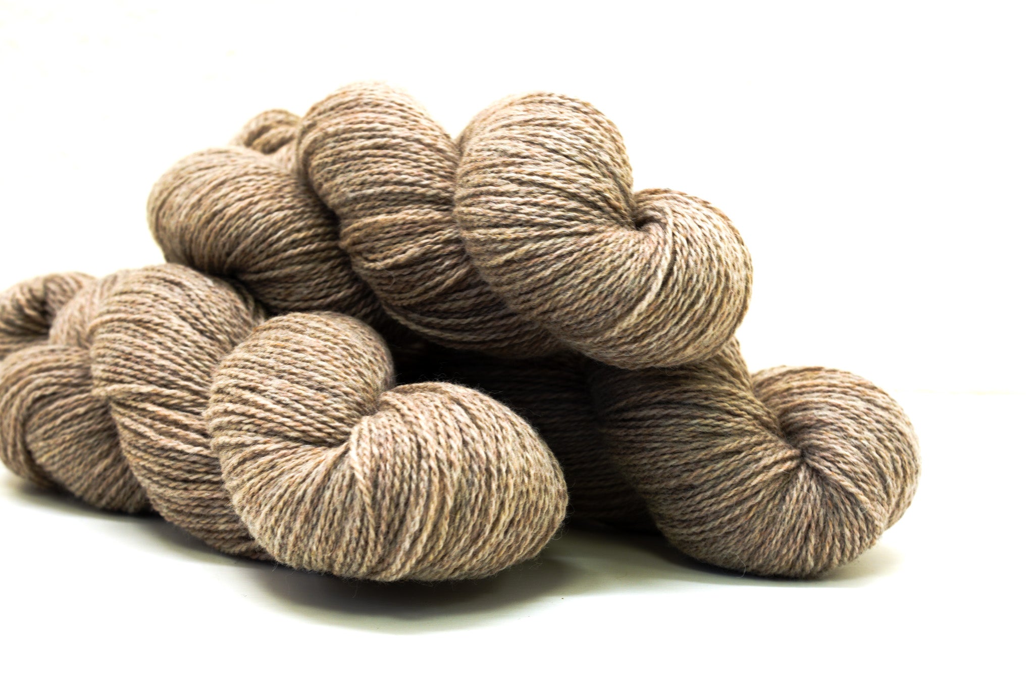 Grey-brown undyed New Zealand fingering wool - 100g./3,50 oz. - 265