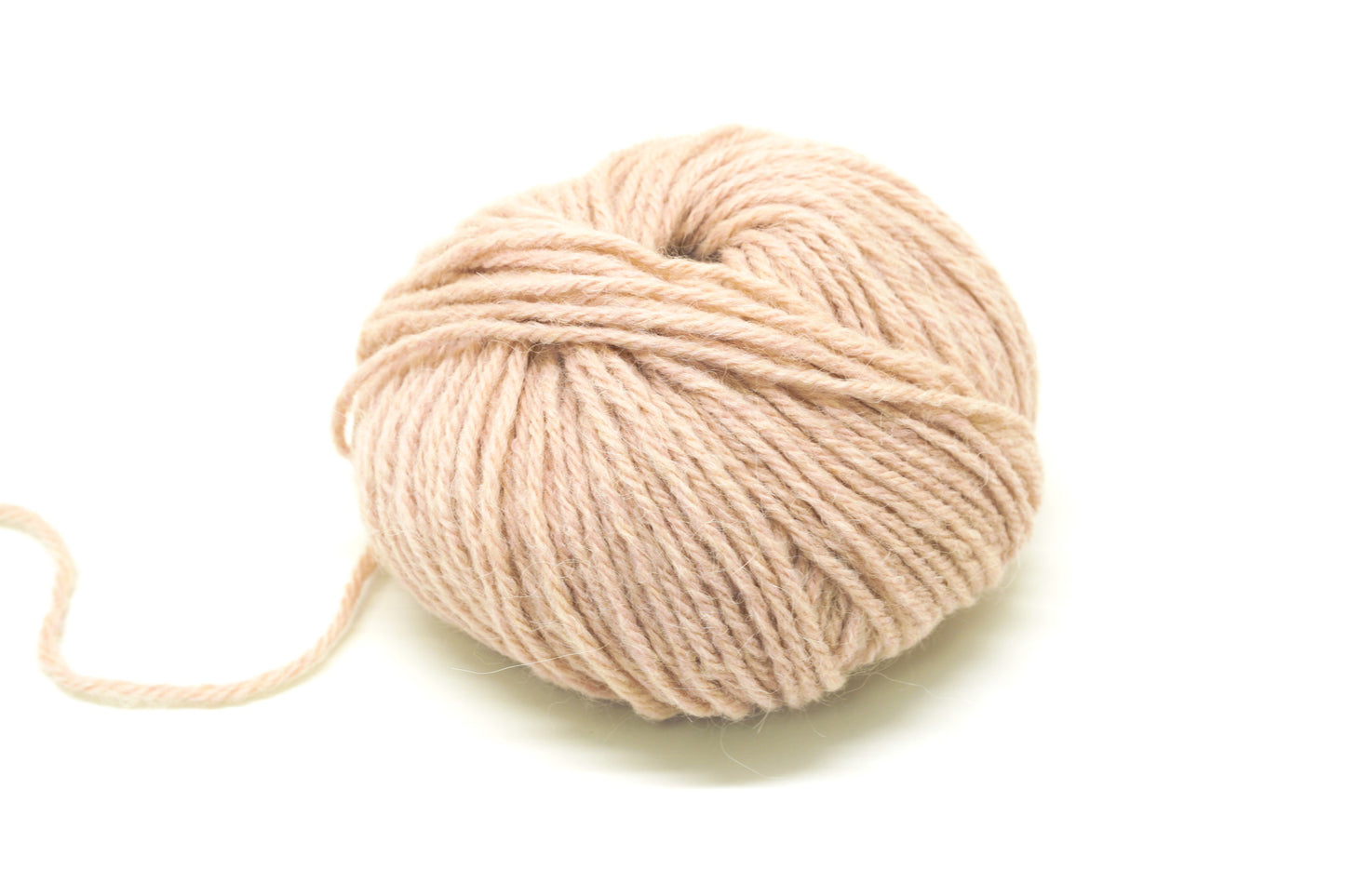 Ash rose alpaca wool yarn blend