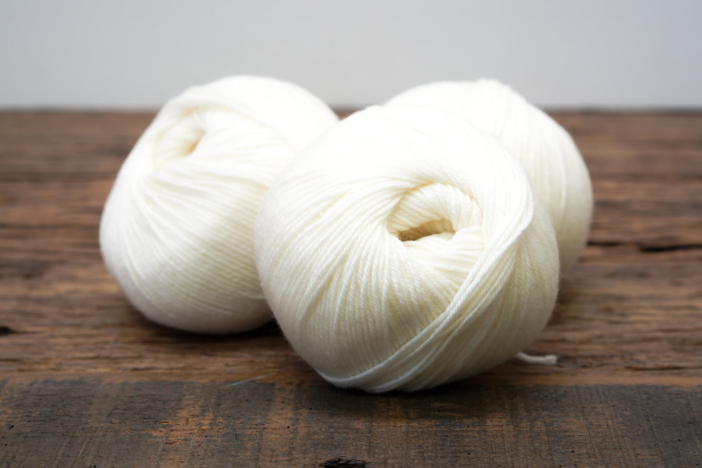 White virgin merino lace wool | Luxury thread