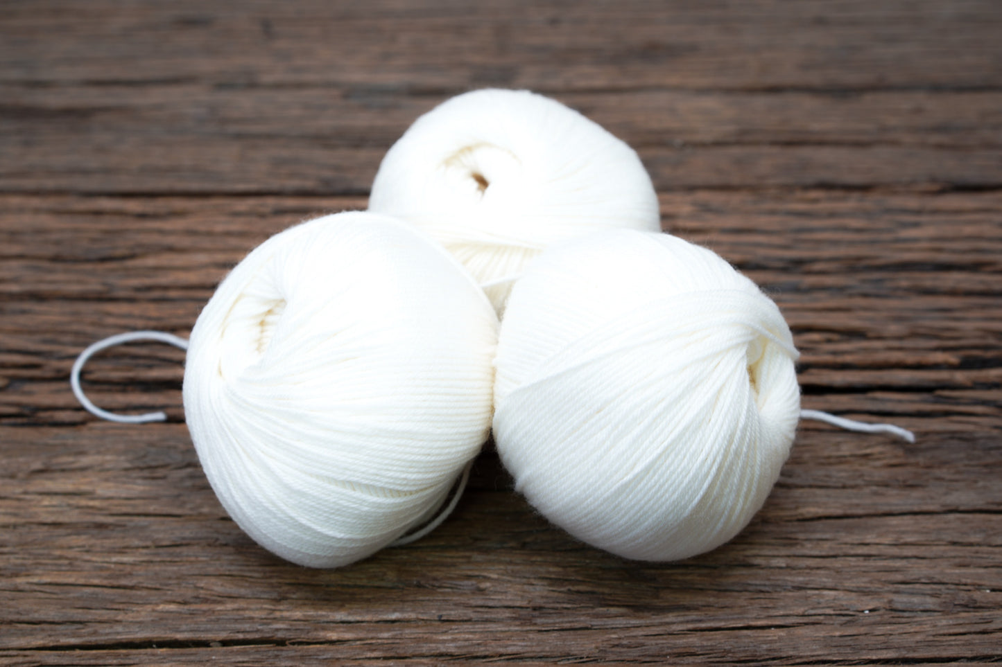 White virgin merino lace wool | Luxury thread