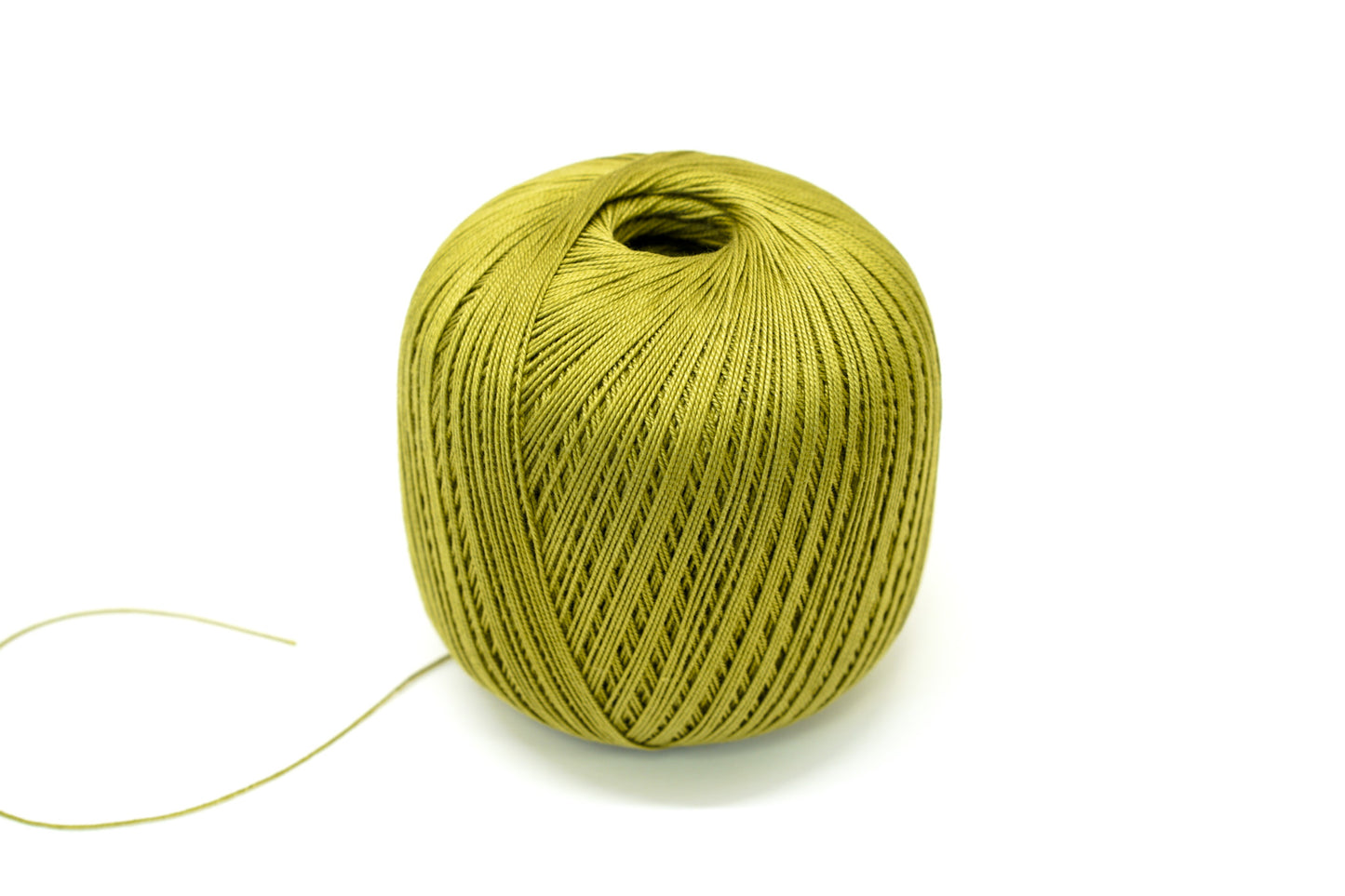 Sheen green color mercerised cotton 100g/452m
