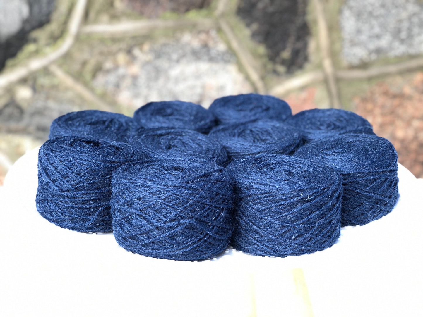 Dark blue European wool yarn | dark-blue-european-wool-yarn